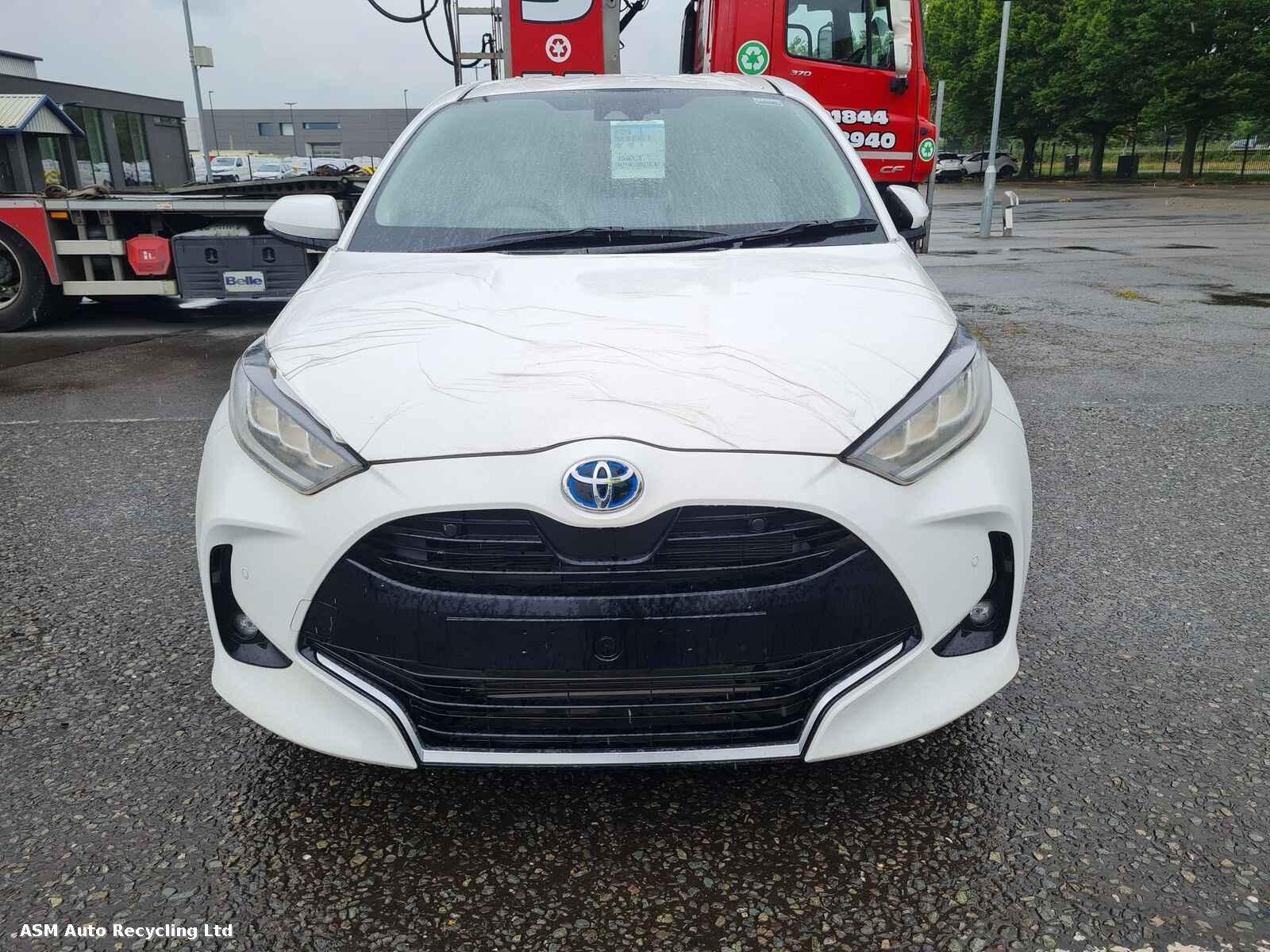 View Auto part Toyota Yaris 2024 5 Door Hatchback Breaking