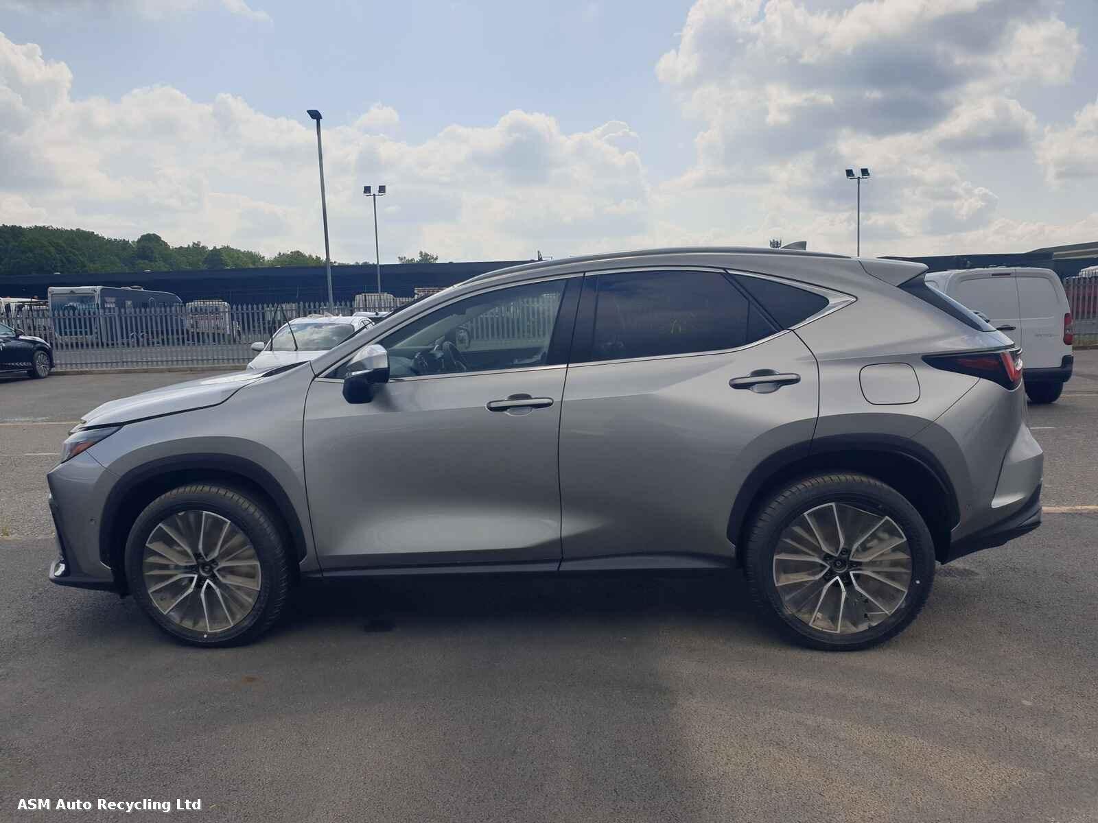 View Auto part Lexus Nx Series 2023 5 Door Estate Breaking