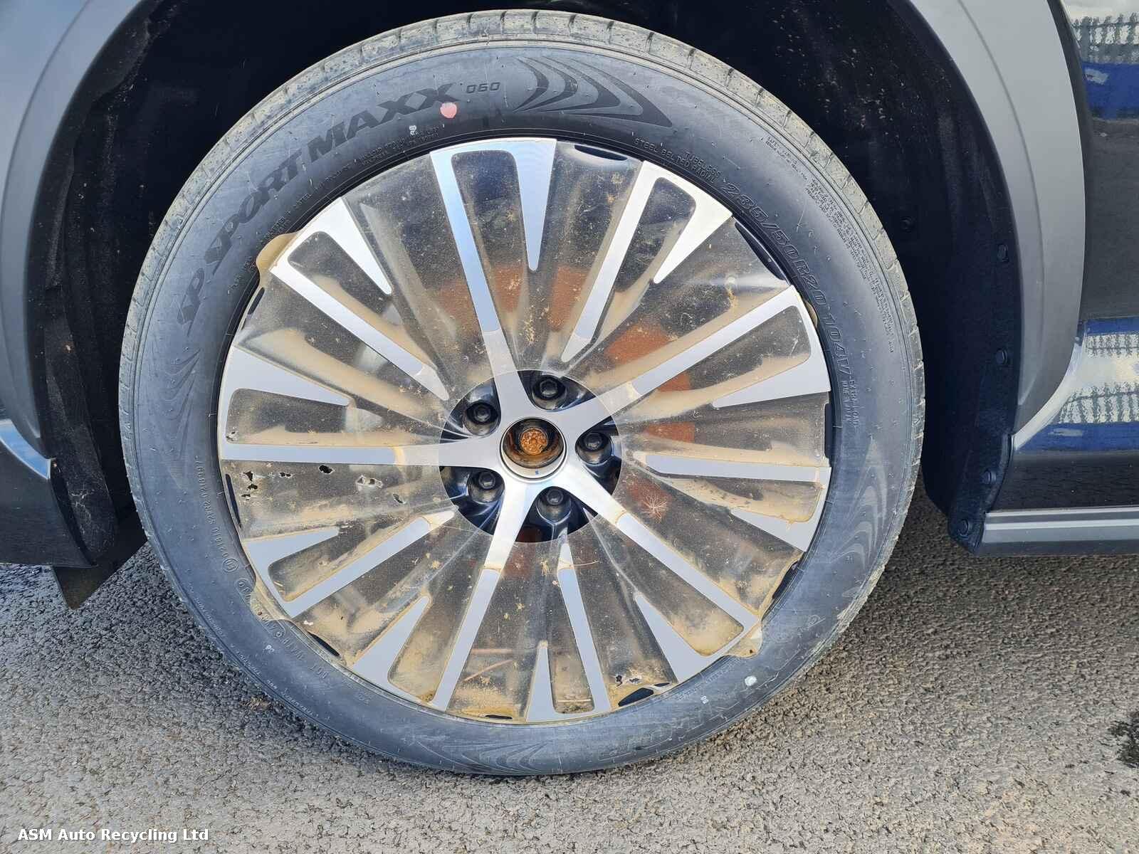 View Auto part Lexus Rz Series 2023 5 Door Estate Breaking