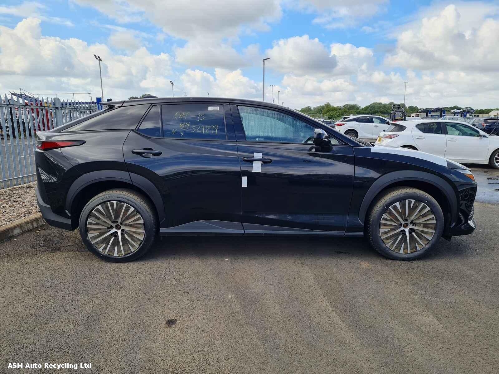 View Auto part Lexus Rz Series 2023 5 Door Estate Breaking