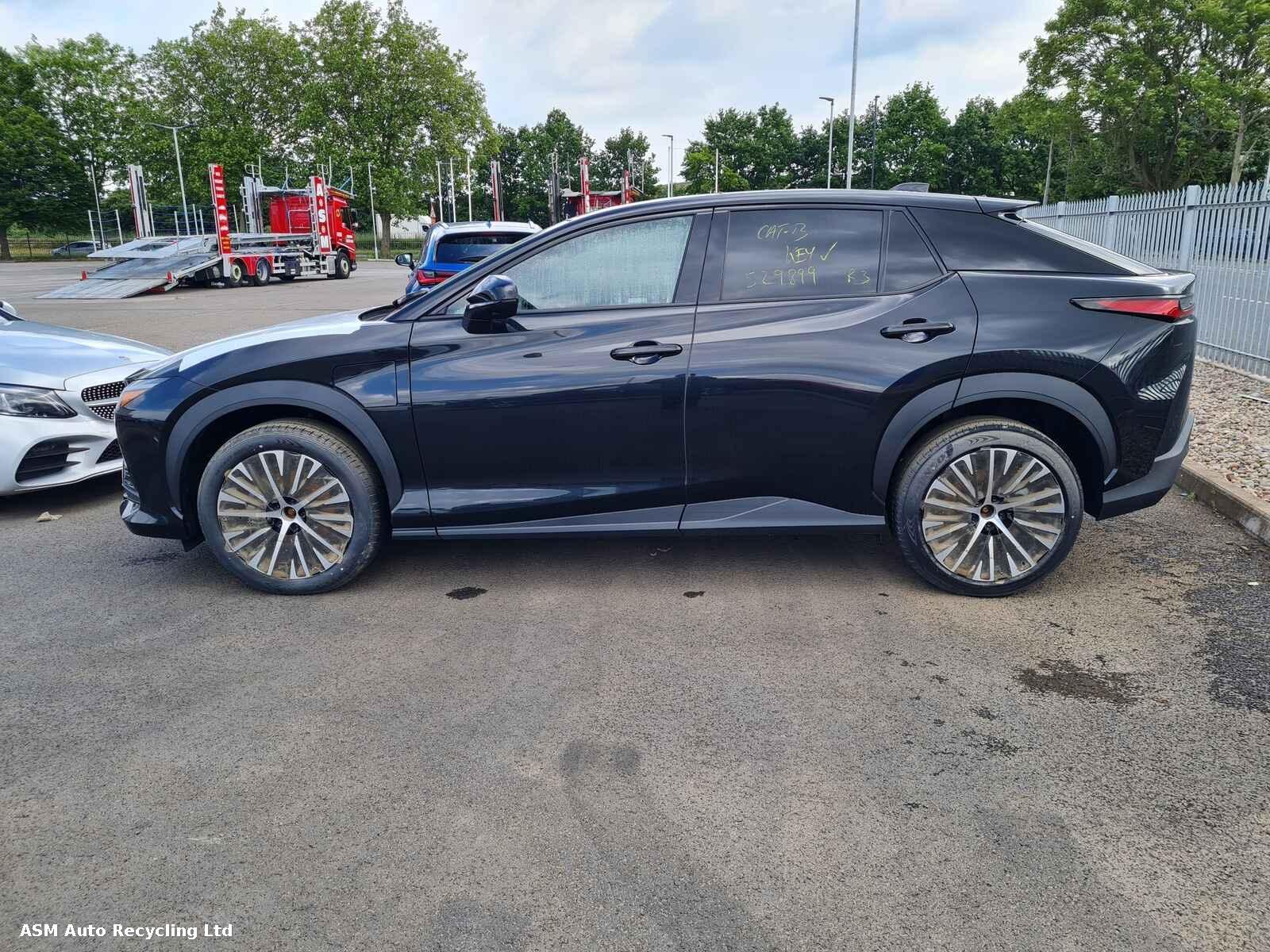 View Auto part Lexus Rz Series 2023 5 Door Estate Breaking