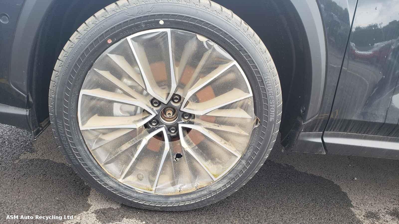 View Auto part Lexus Nx Series 2023 5 Door Estate Breaking