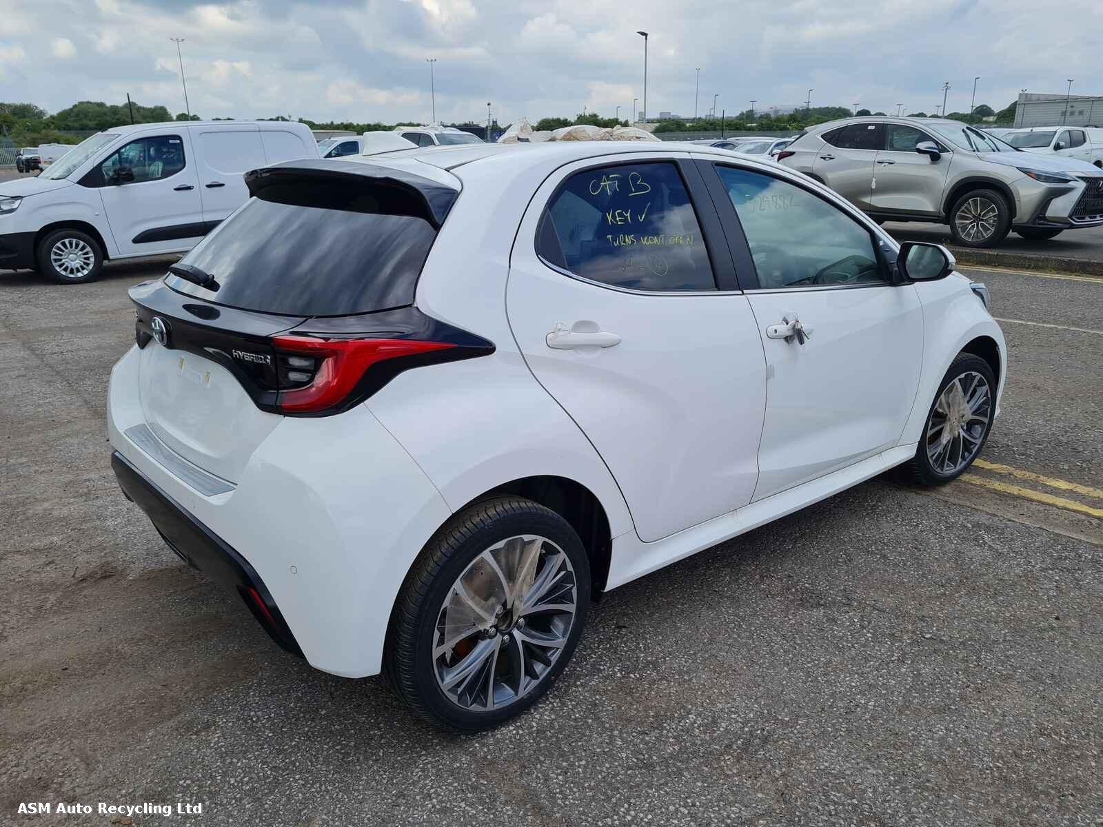 View Auto part Toyota Yaris 2024 5 Door Hatchback Breaking