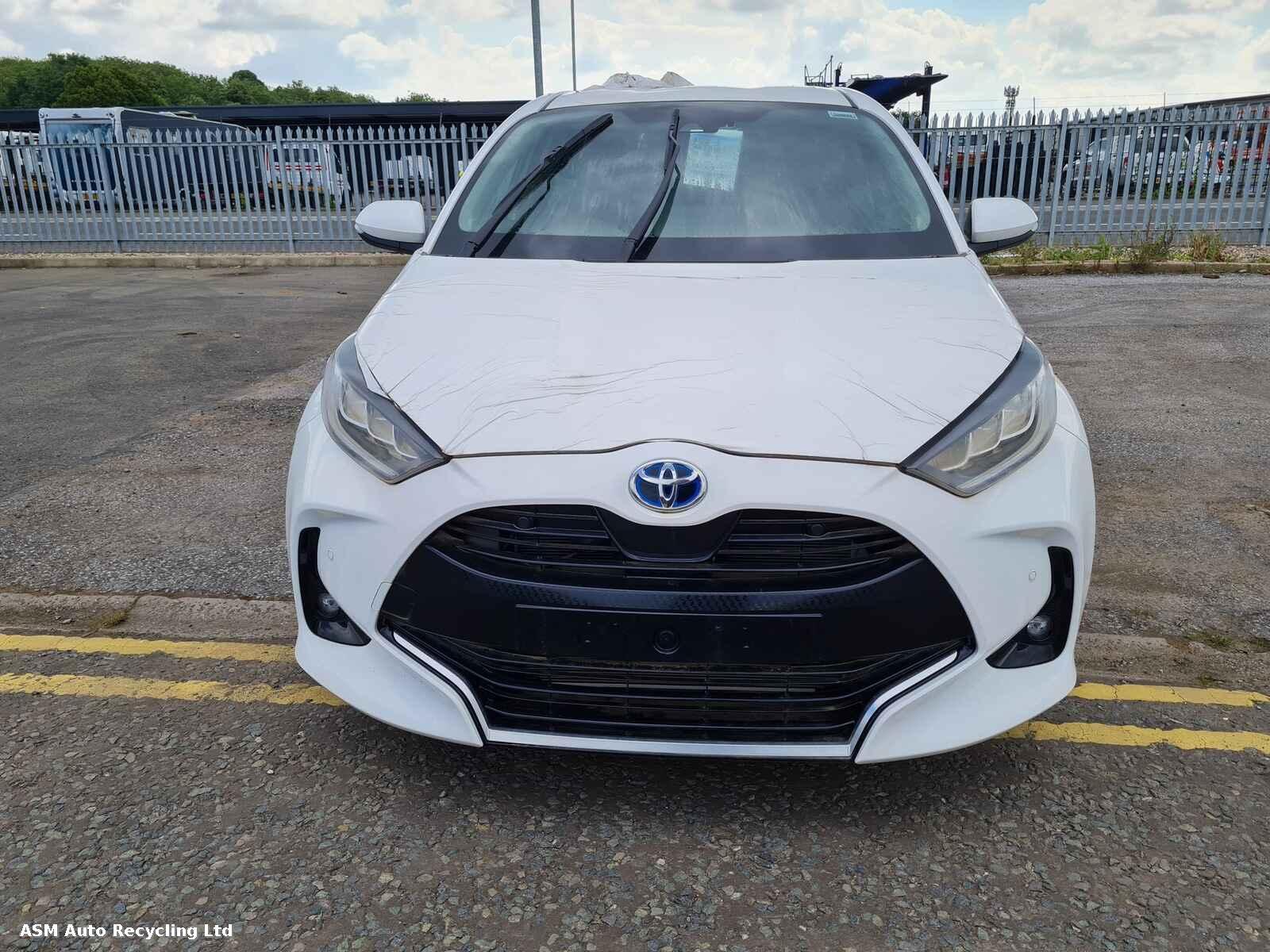 View Auto part Toyota Yaris 2024 5 Door Hatchback Breaking