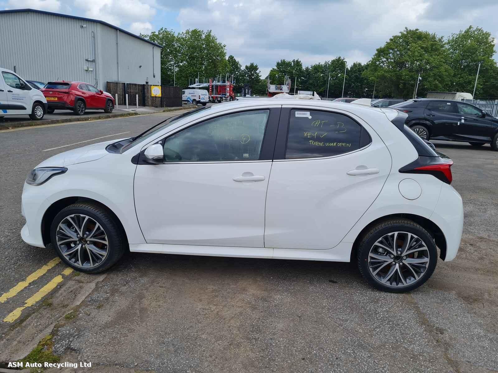 View Auto part Toyota Yaris 2024 5 Door Hatchback Breaking