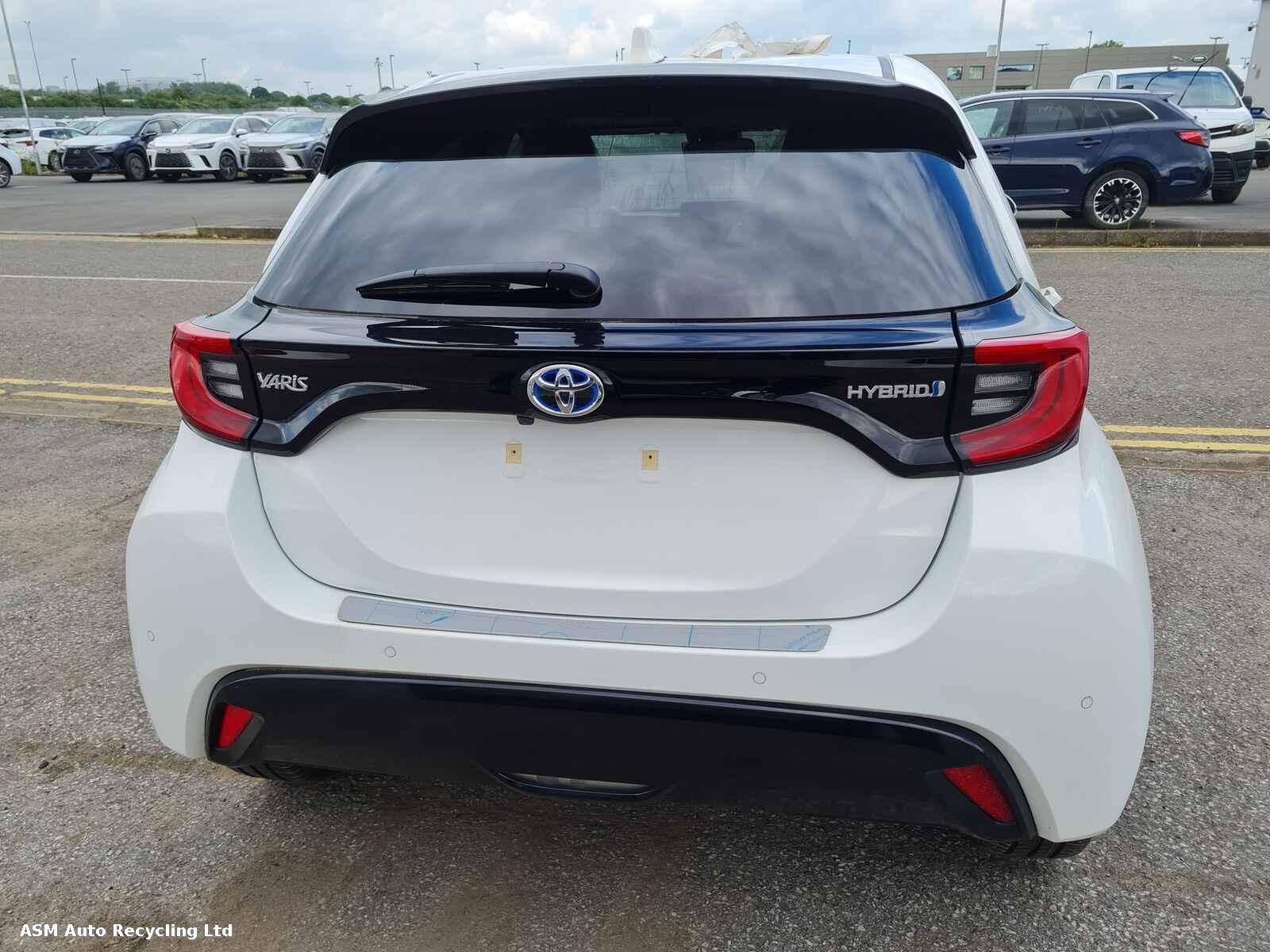 View Auto part Toyota Yaris 2024 5 Door Hatchback Breaking