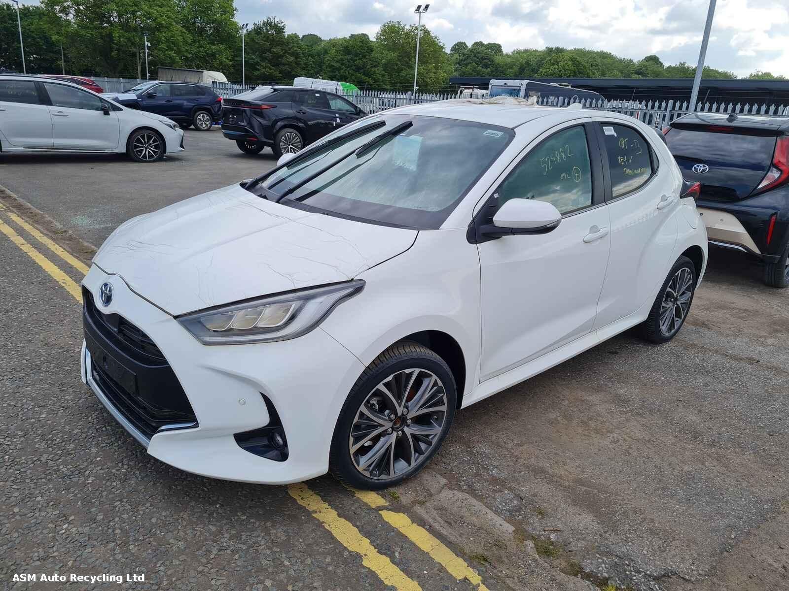 View Auto part Toyota Yaris 2024 5 Door Hatchback Breaking