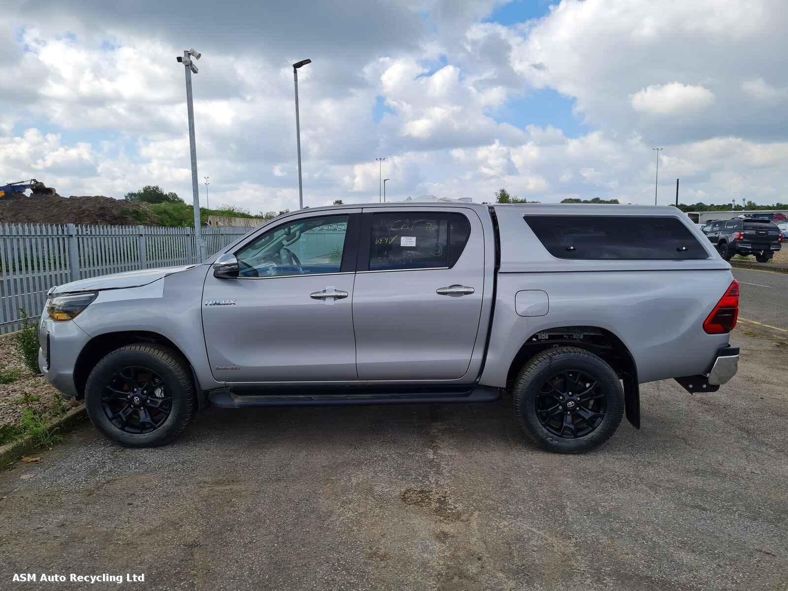 View Auto part Toyota Hilux 2023 Unknown Pickup Breaking