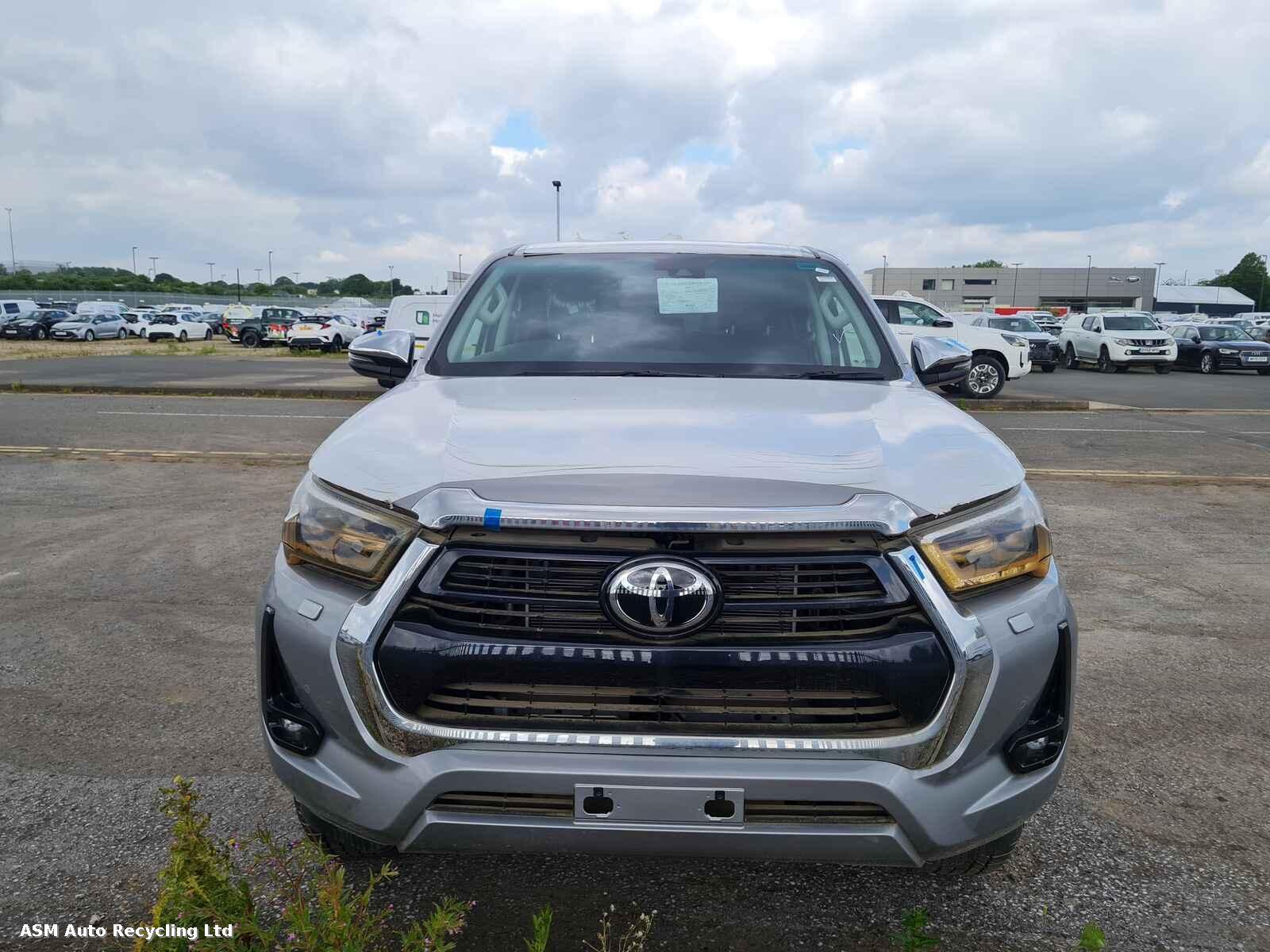 View Auto part Toyota Hilux 2023 Unknown Pickup Breaking