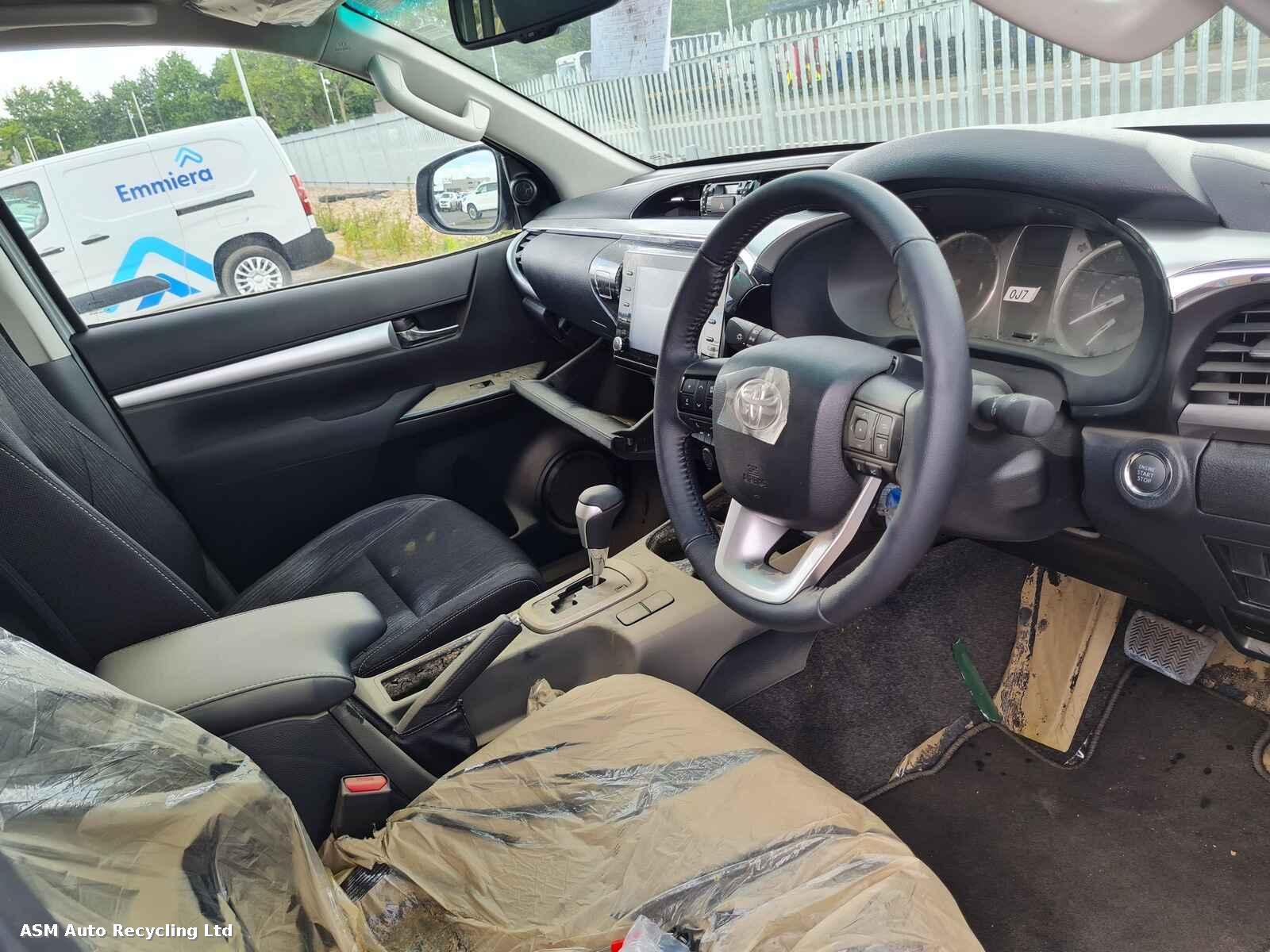 View Auto part Toyota Hilux 2023 Unknown Pickup Breaking