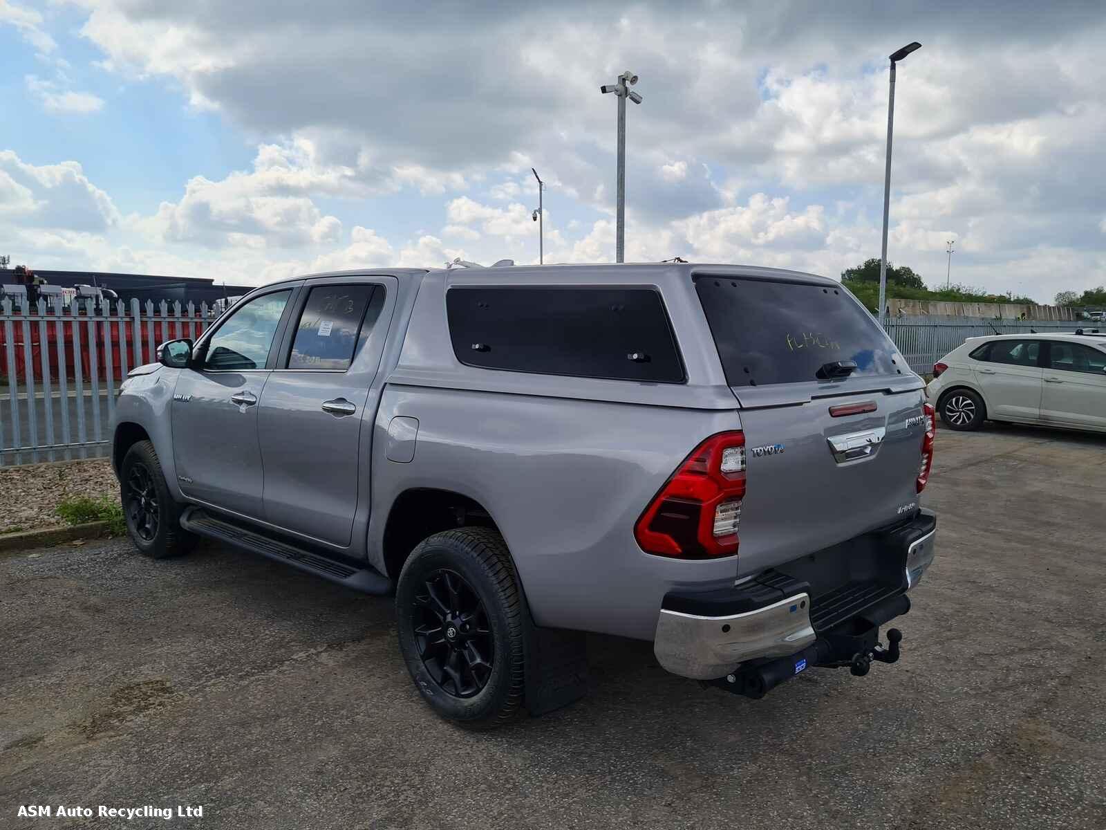 View Auto part Toyota Hilux 2023 Unknown Pickup Breaking