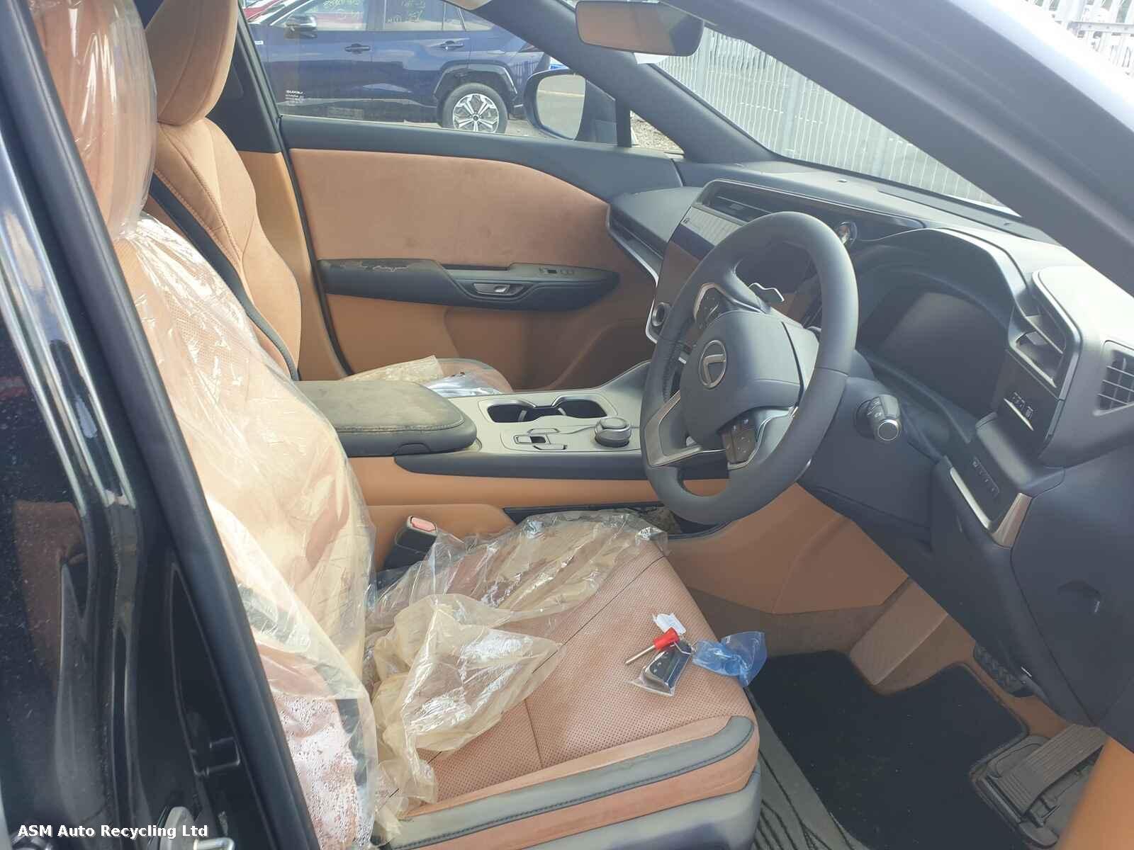 View Auto part Lexus Rz Series 2023 5 Door Estate Breaking
