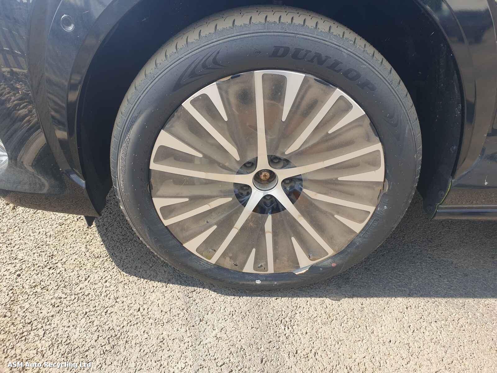 View Auto part Lexus Rz Series 2023 5 Door Estate Breaking