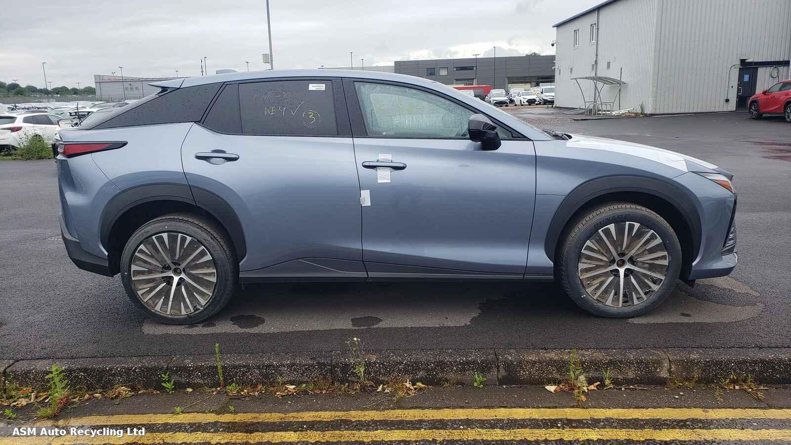 View Auto part Lexus Rz Series 2023 5 Door Estate Breaking