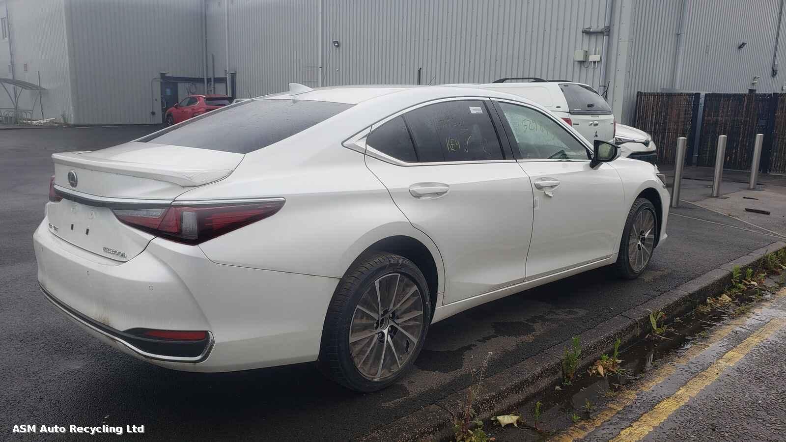 Lexus Es Series 2023 4 Door Saloon Breaking View Auto part Lexus Es Series 2023 4 Door Saloon Breaking
