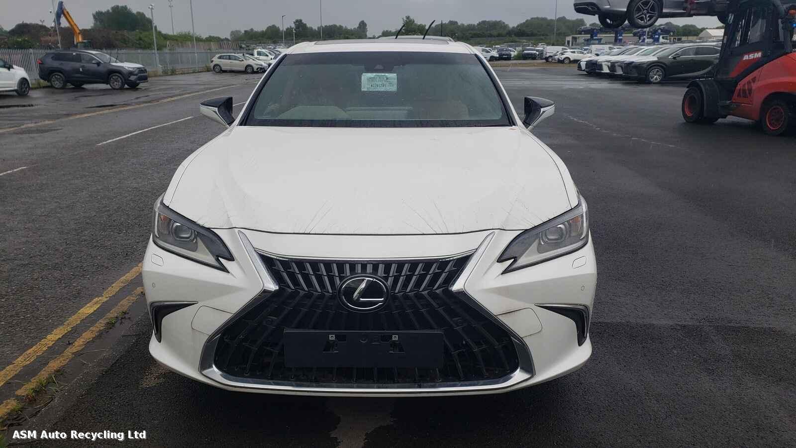 Lexus Es Series 2023 4 Door Saloon Breaking View Auto part Lexus Es Series 2023 4 Door Saloon Breaking