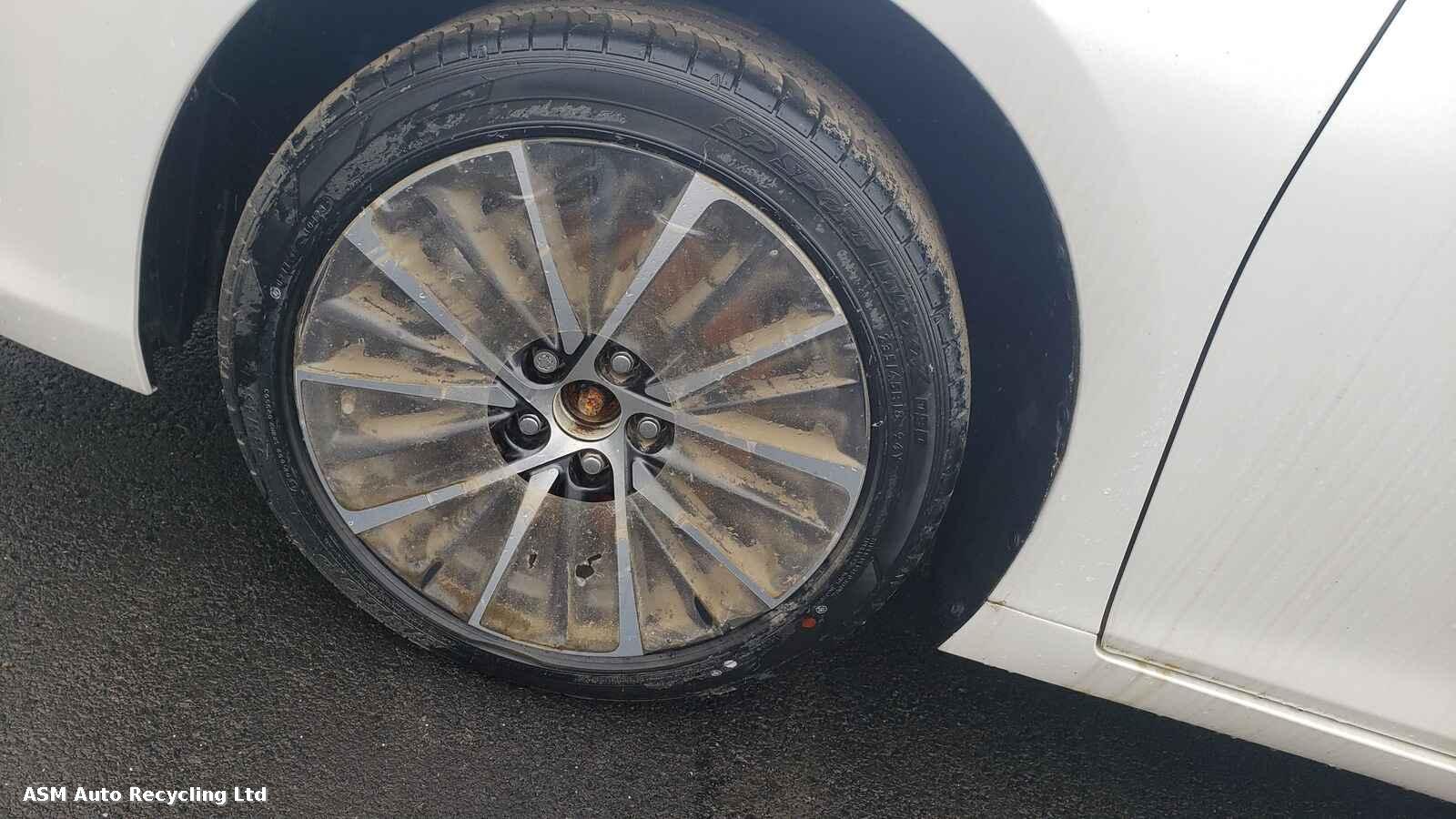 Lexus Es Series 2023 4 Door Saloon Breaking View Auto part Lexus Es Series 2023 4 Door Saloon Breaking
