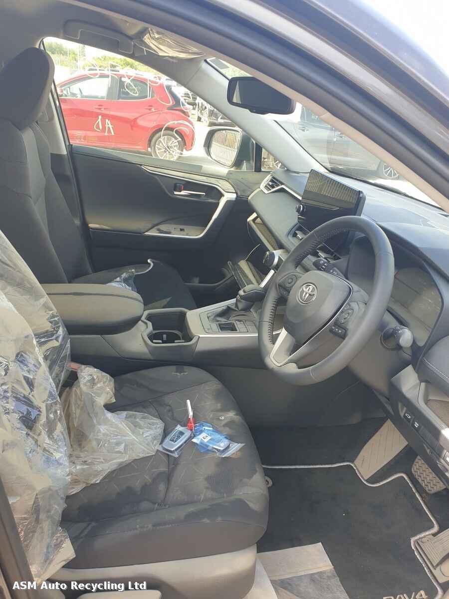 View Auto part Toyota Rav 4 2023 5 Door Estate Breaking