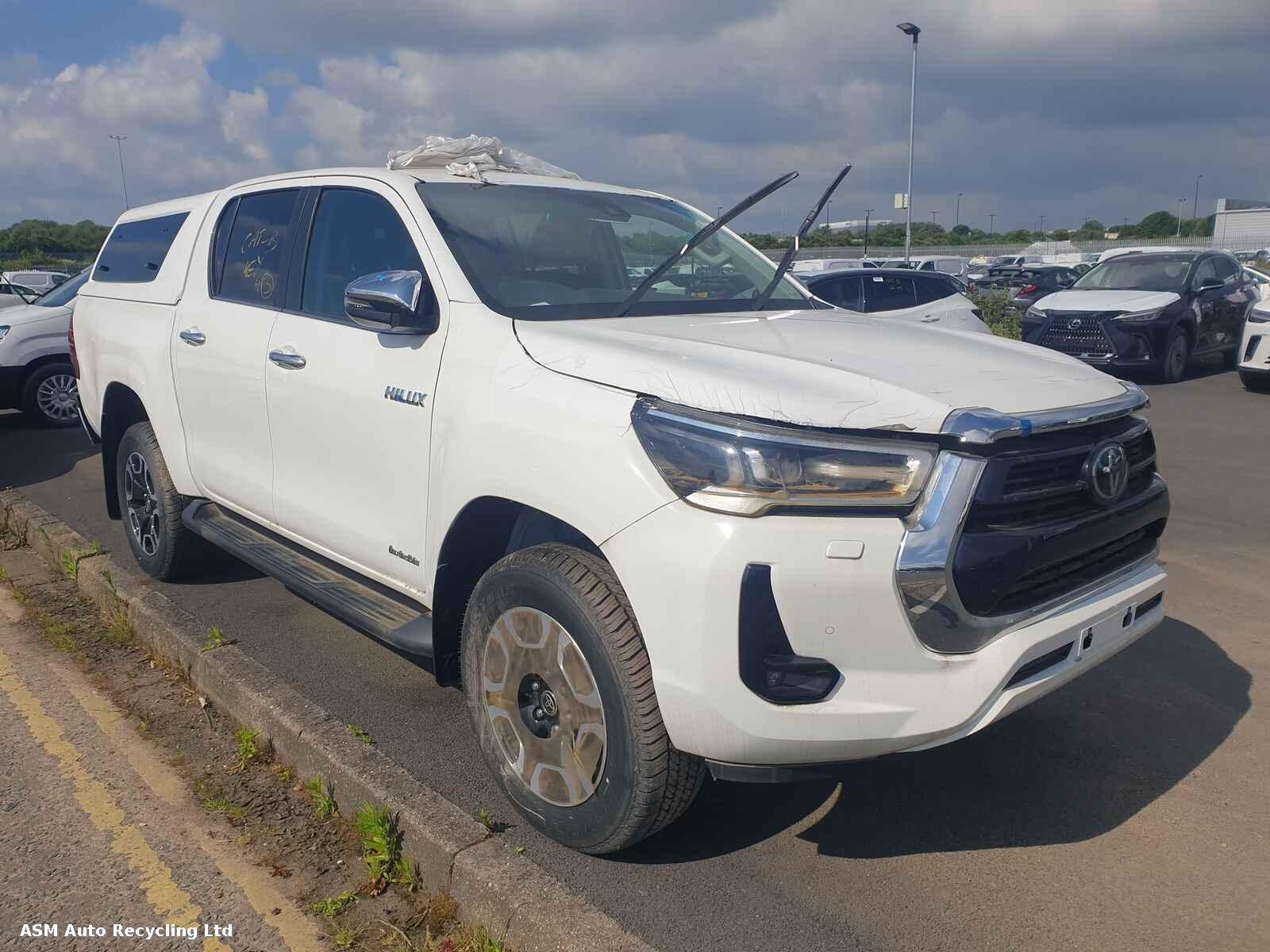 Image for a Toyota Hilux 2024 Unknown Pickup Breaking
