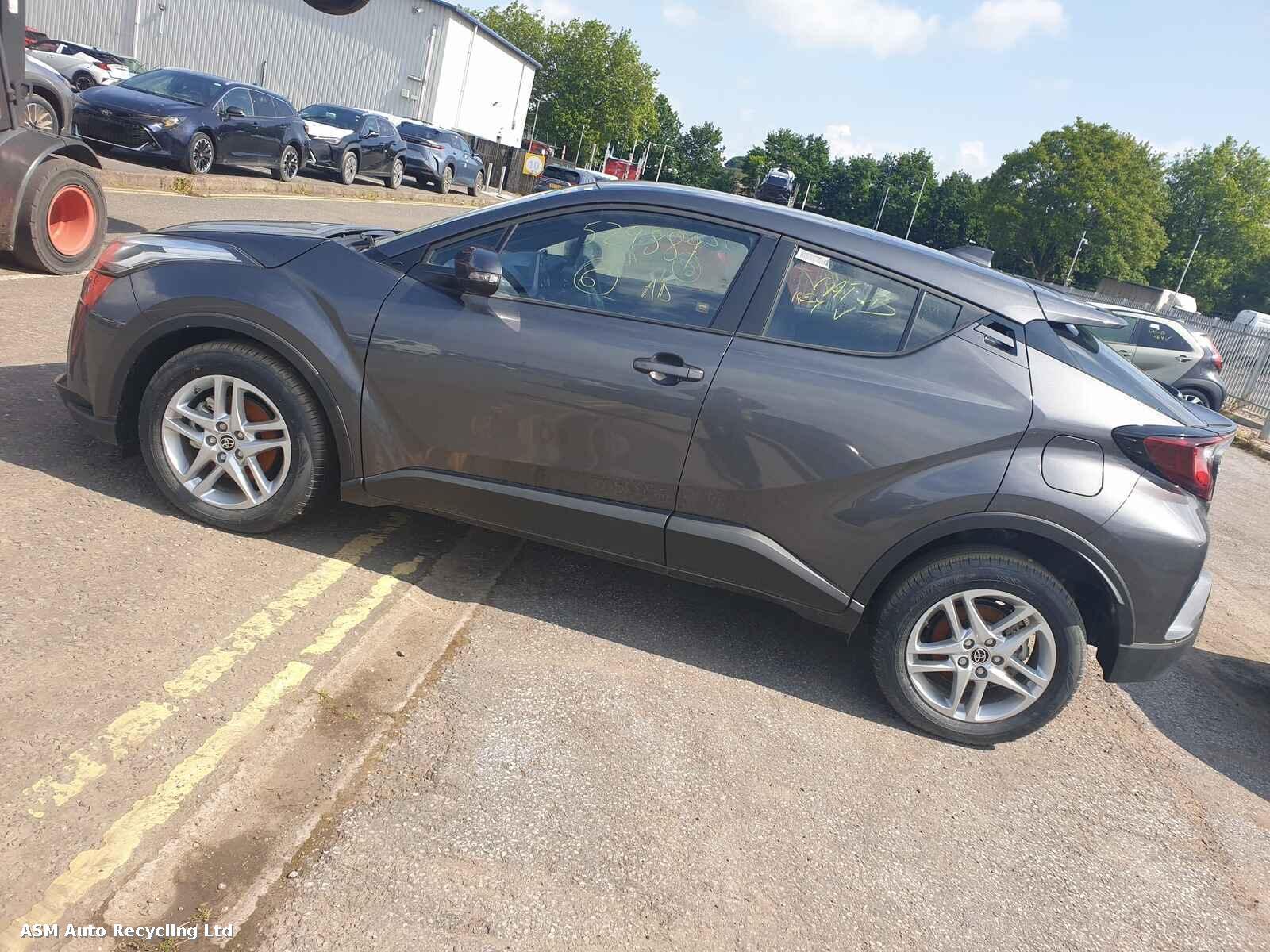 Toyota C-hr 2023 5 Door Hatchback Breaking View Auto part Toyota C-hr 2023 5 Door Hatchback Breaking