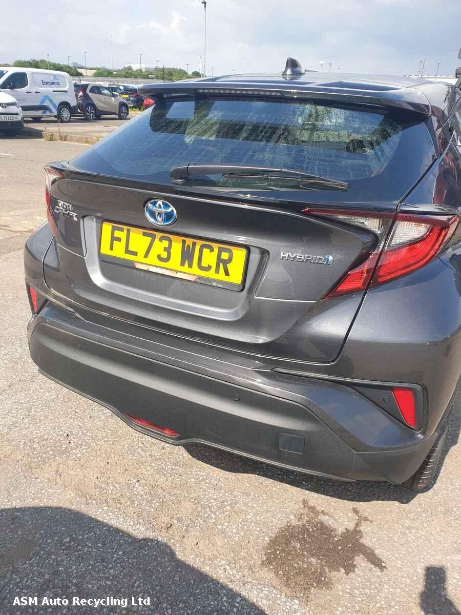 Toyota C-hr 2023 5 Door Hatchback Breaking View Auto part Toyota C-hr 2023 5 Door Hatchback Breaking