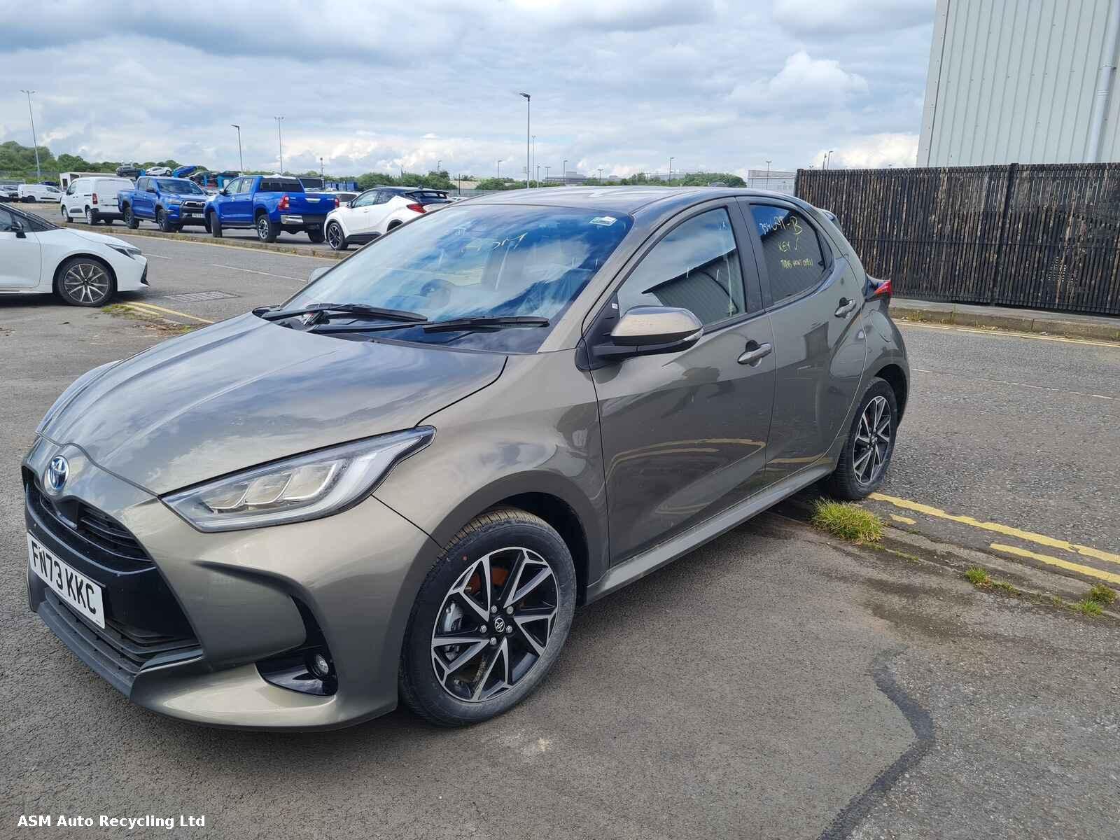 View Auto part Toyota Yaris 2023 5 Door Hatchback Breaking