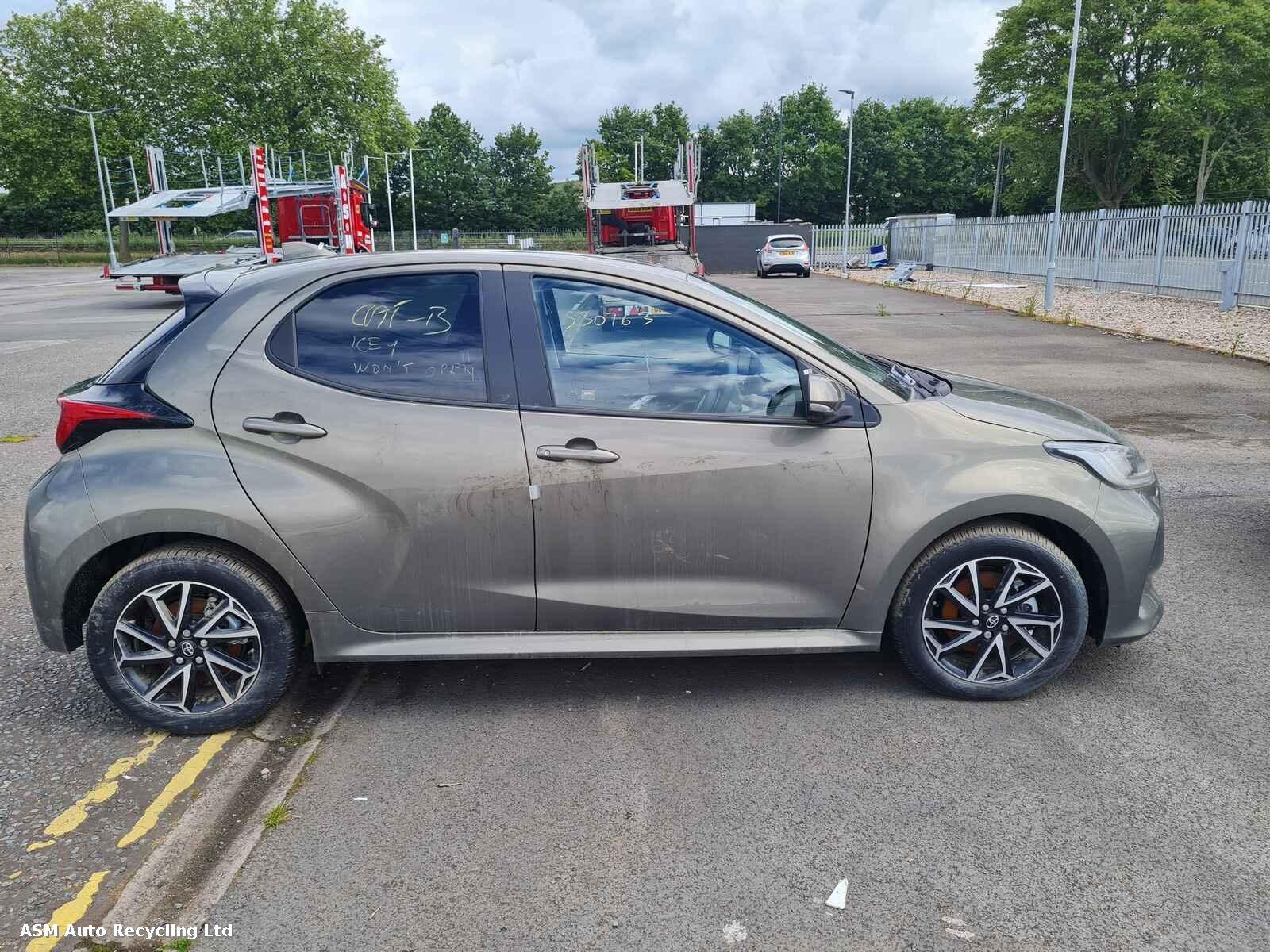 View Auto part Toyota Yaris 2023 5 Door Hatchback Breaking