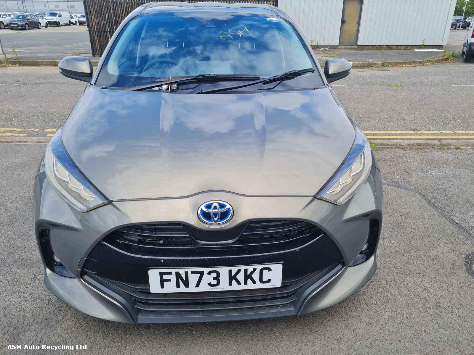 View Auto part Toyota Yaris 2023 5 Door Hatchback Breaking