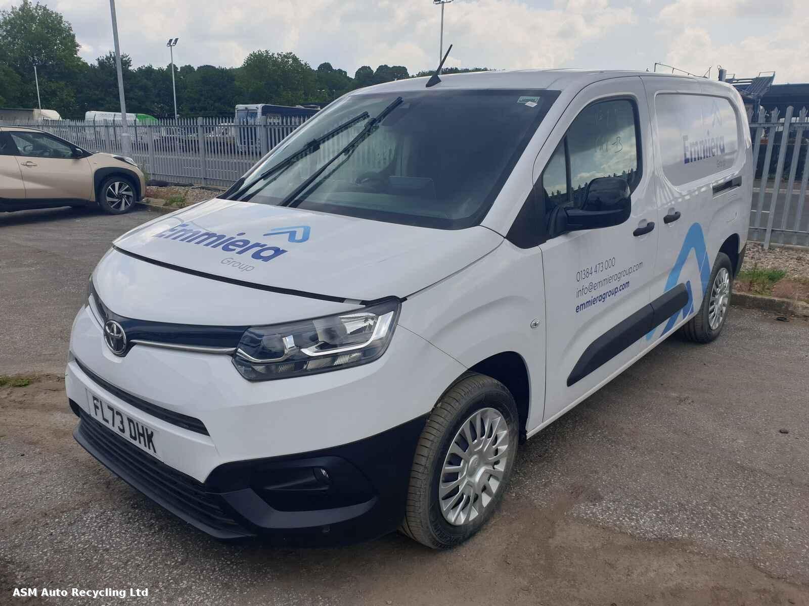 View Auto part Toyota Proace City 2023 Unknown Van Breaking