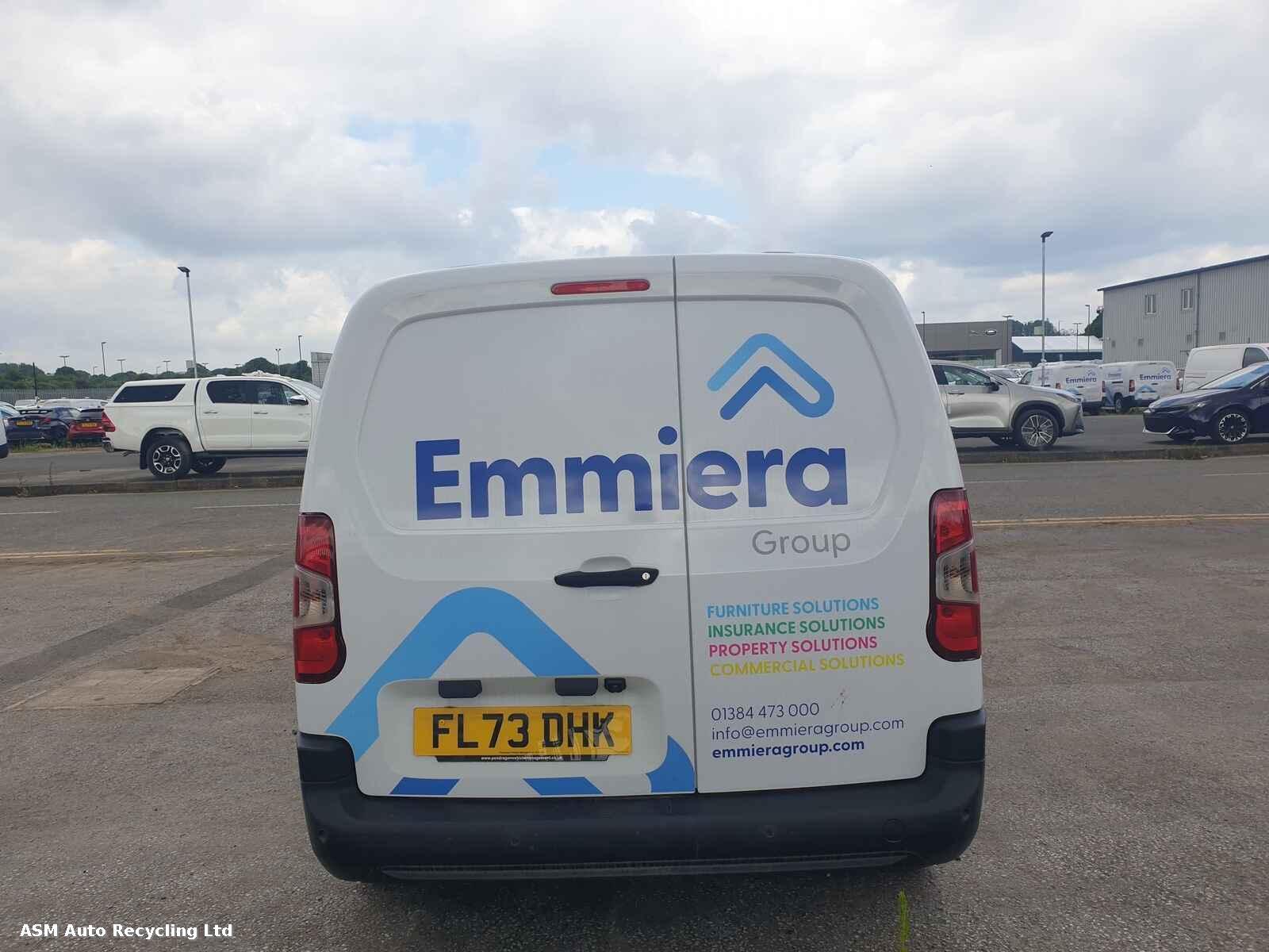 View Auto part Toyota Proace City 2023 Unknown Van Breaking
