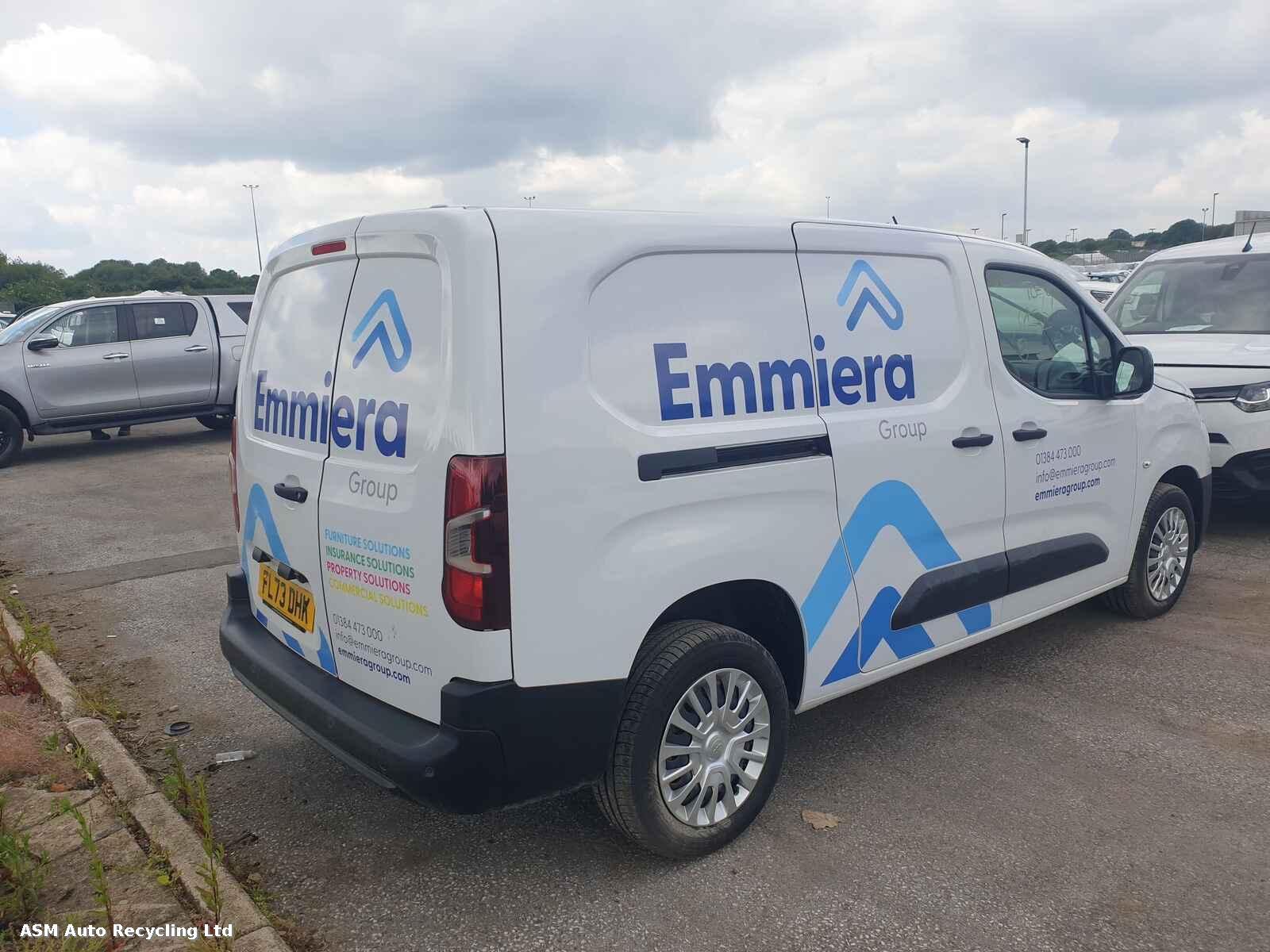 View Auto part Toyota Proace City 2023 Unknown Van Breaking