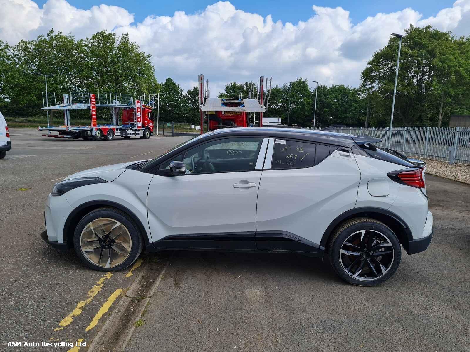View Auto part Toyota C-hr 2023 5 Door Hatchback Breaking