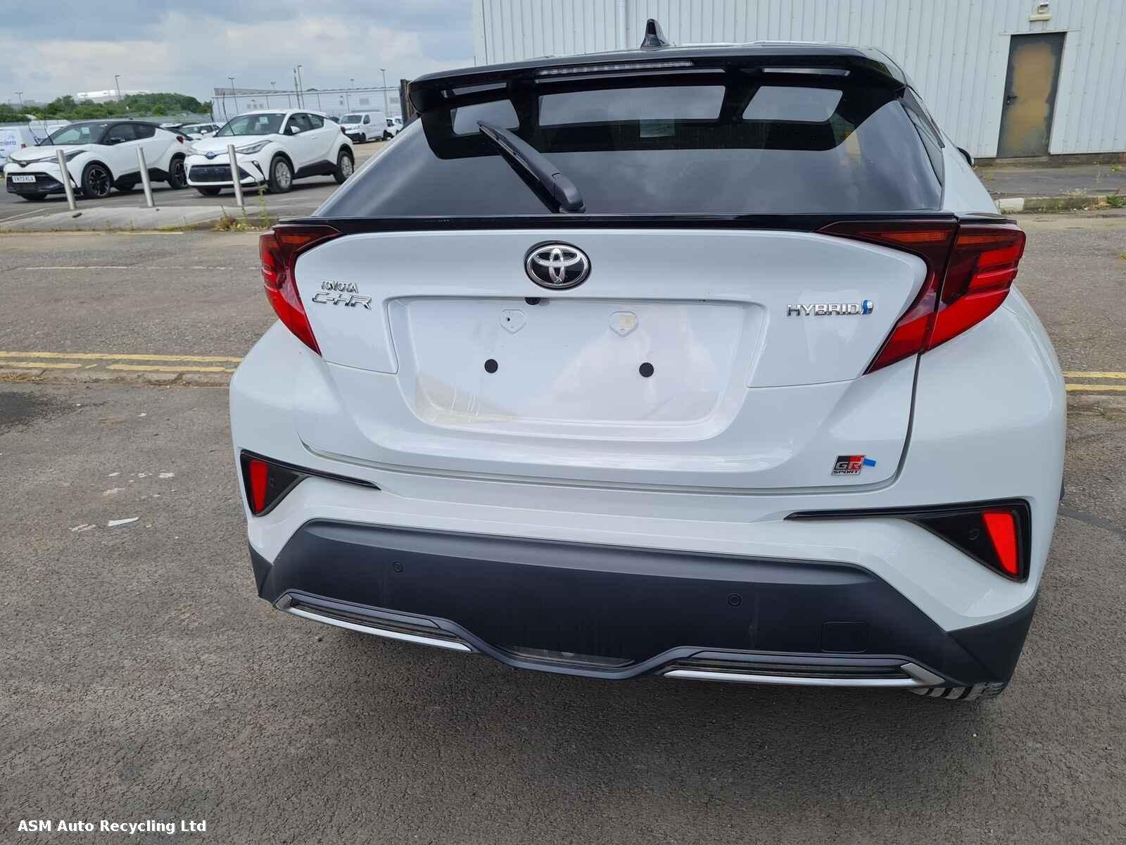View Auto part Toyota C-hr 2023 5 Door Hatchback Breaking