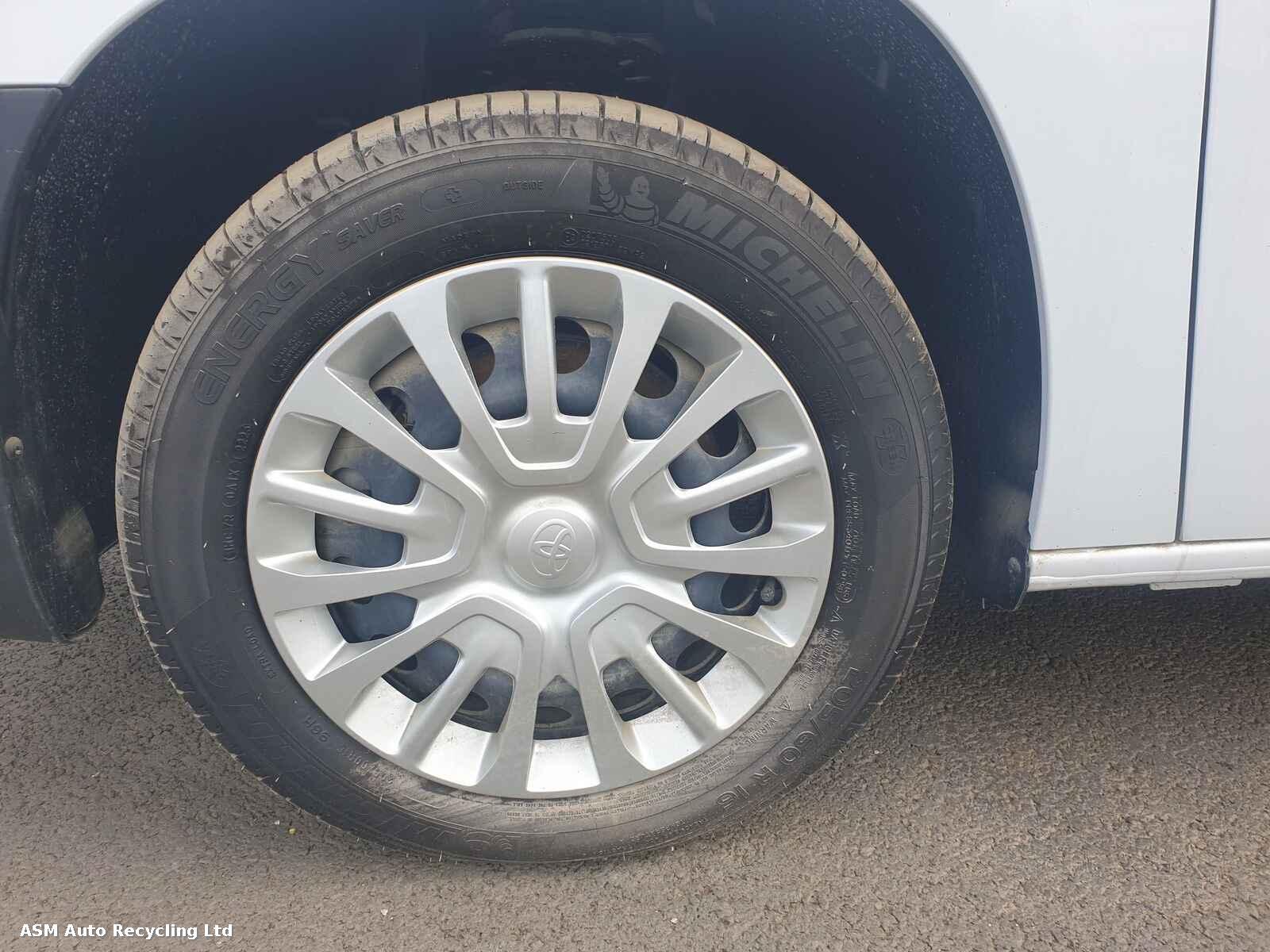 View Auto part Toyota Proace City 2023 Unknown Van Breaking