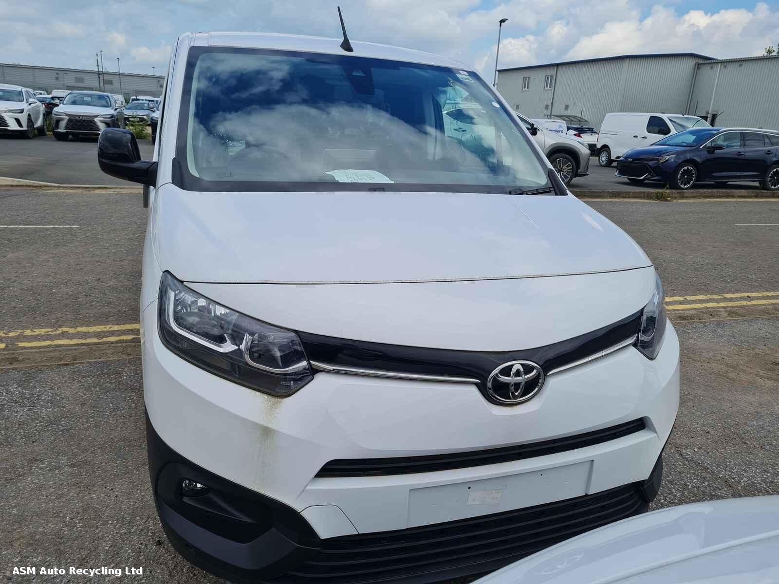 View Auto part Toyota Proace City 2024 Unknown Van Breaking