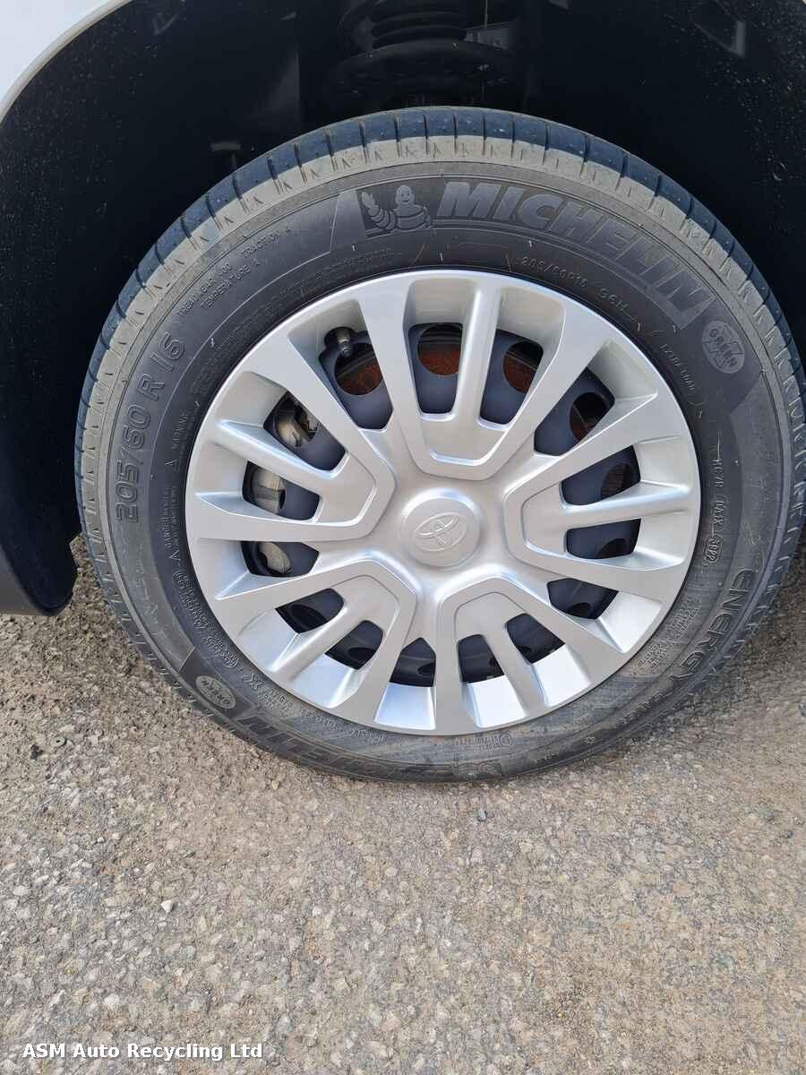 View Auto part Toyota Proace City 2024 Unknown Van Breaking