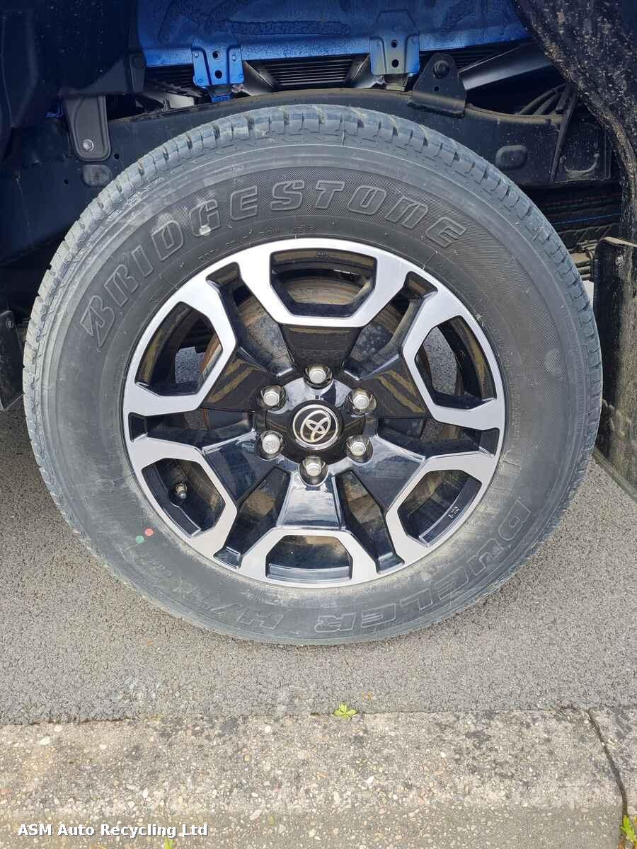 View Auto part Toyota Hilux 2024 Unknown Pickup Breaking
