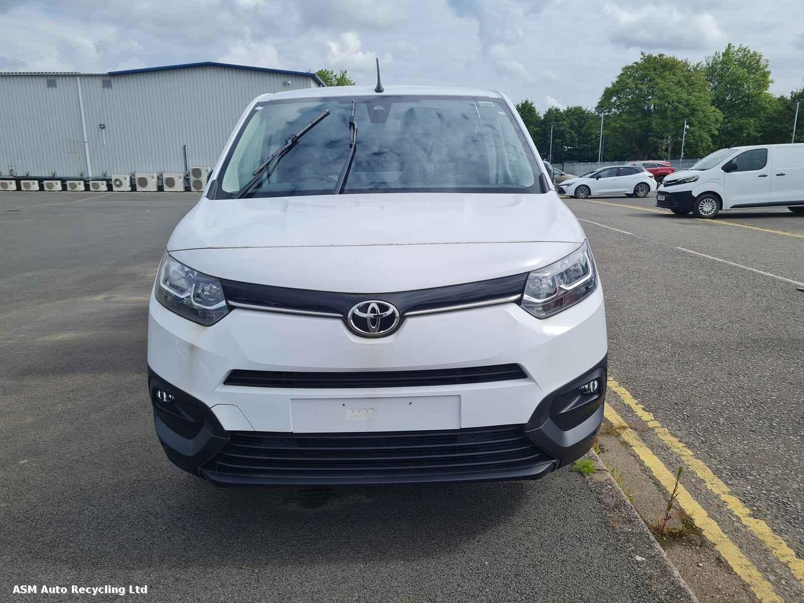 View Auto part Toyota Proace City 2022 Unknown Van Breaking