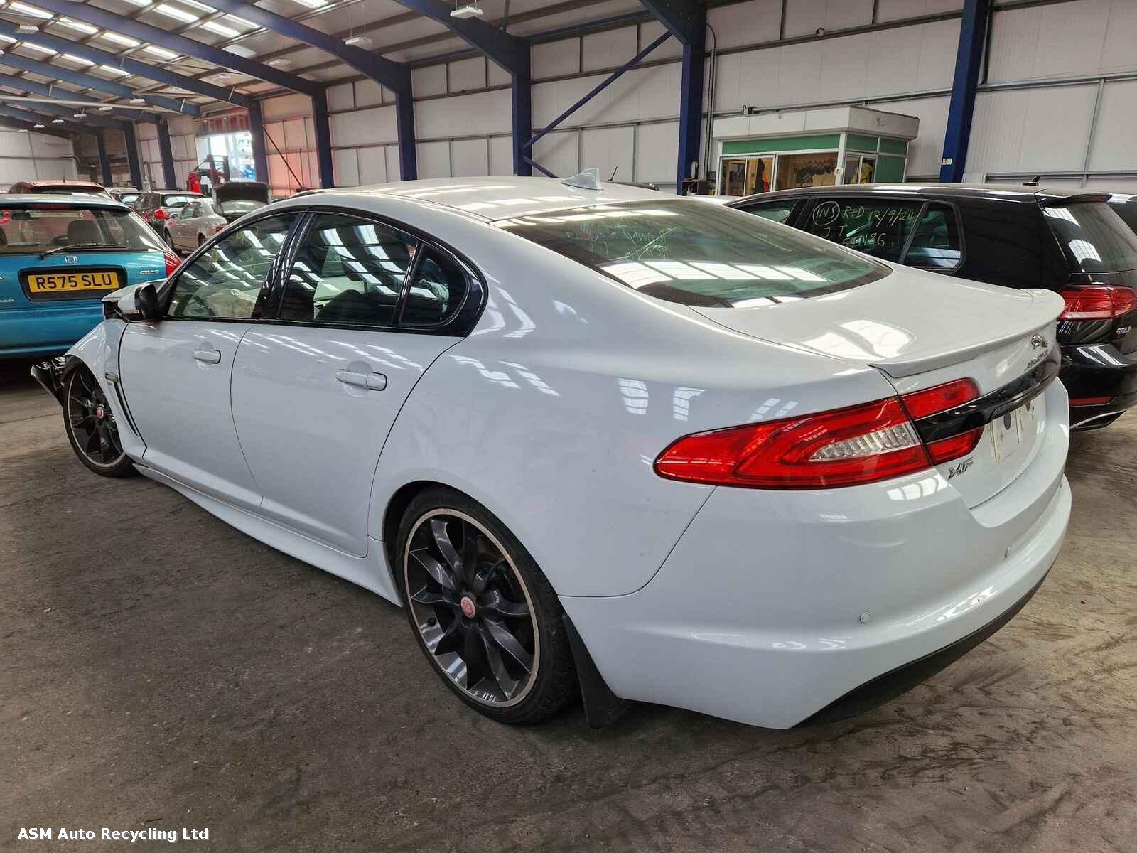 Jaguar Xf 2015 4 Door Saloon Breaking View Auto part Jaguar Xf 2015 4 Door Saloon Breaking