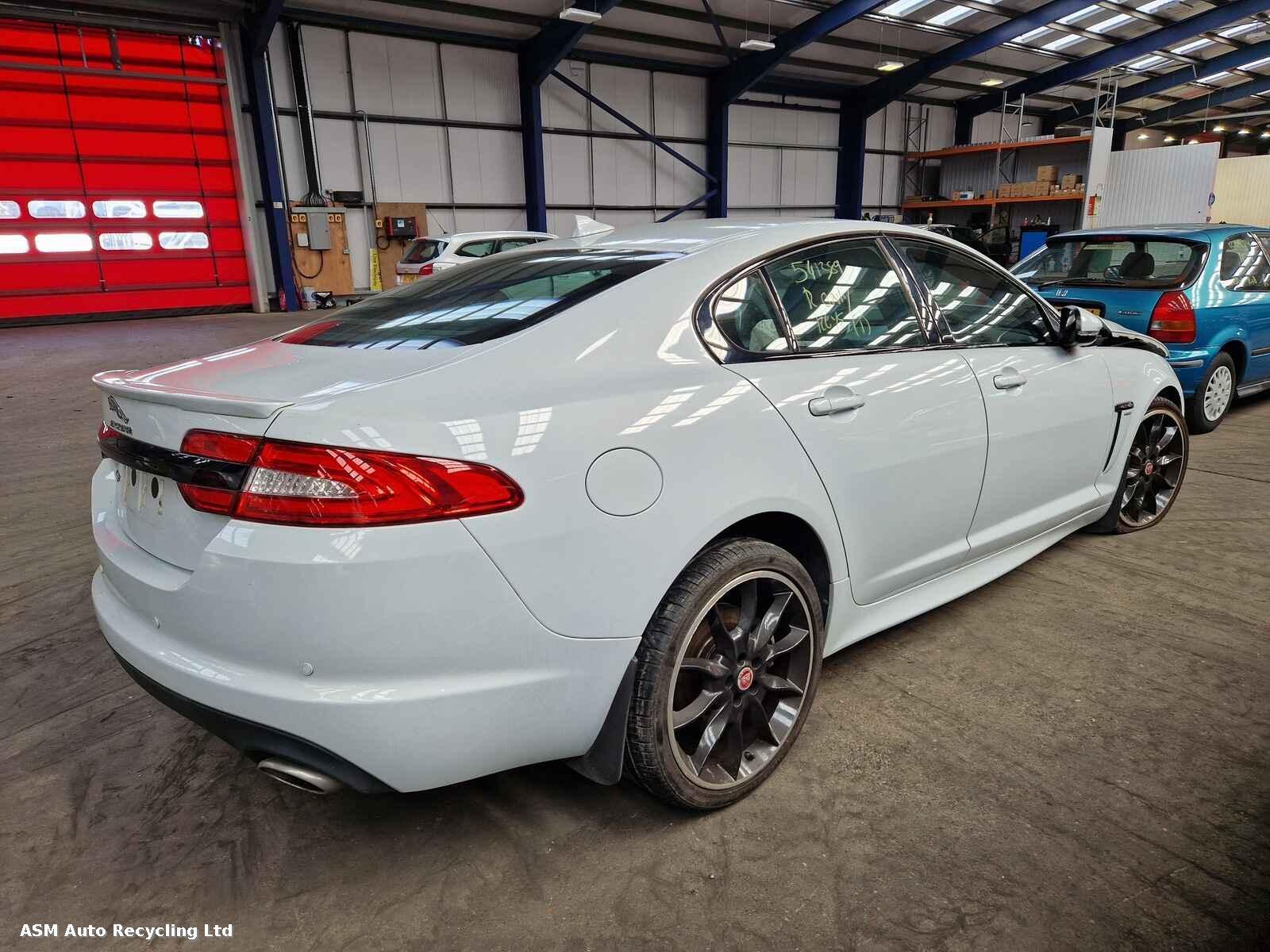 Jaguar Xf 2015 4 Door Saloon Breaking View Auto part Jaguar Xf 2015 4 Door Saloon Breaking