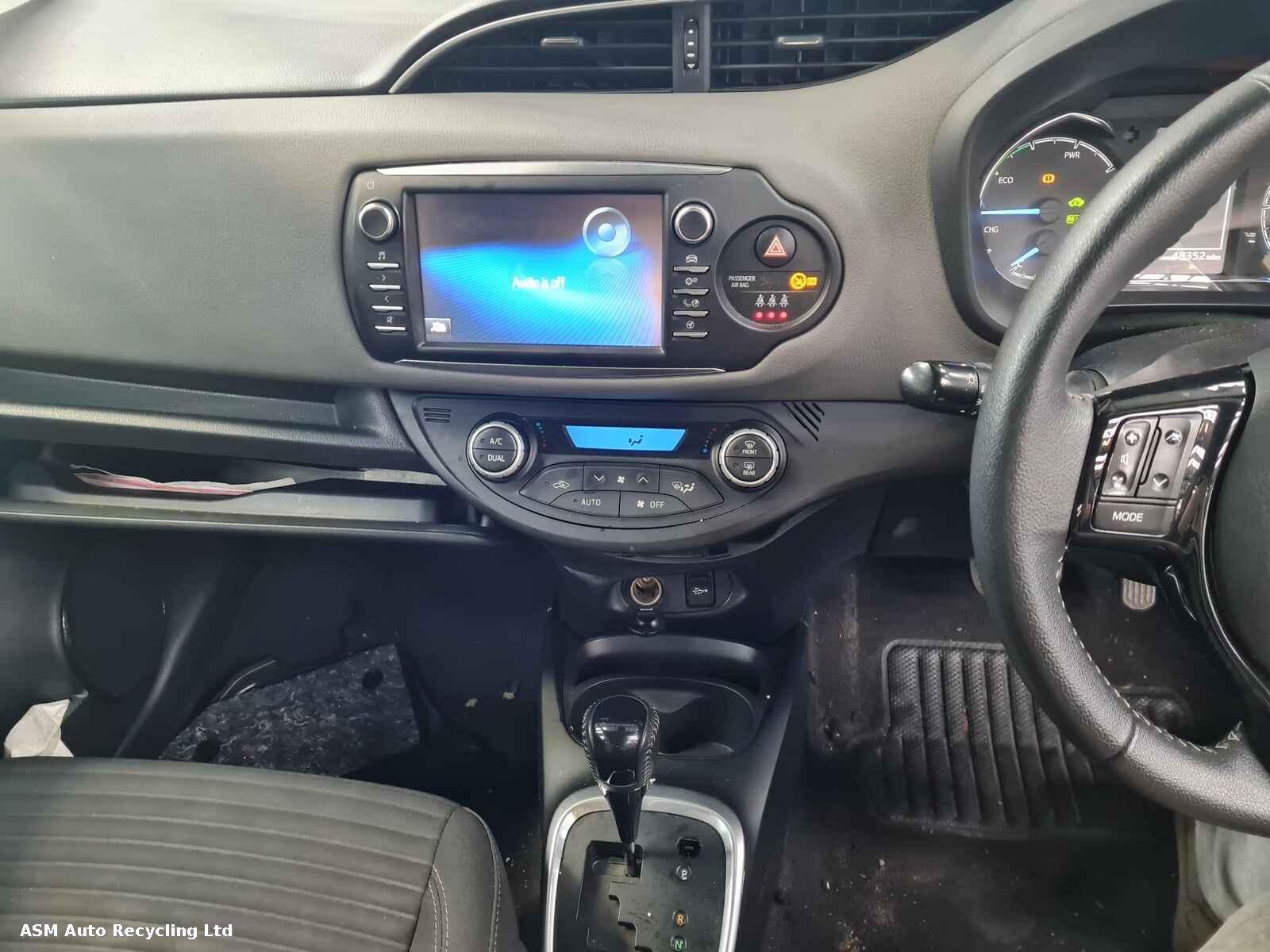 View Auto part Toyota Yaris 2019 5 Door Hatchback Breaking