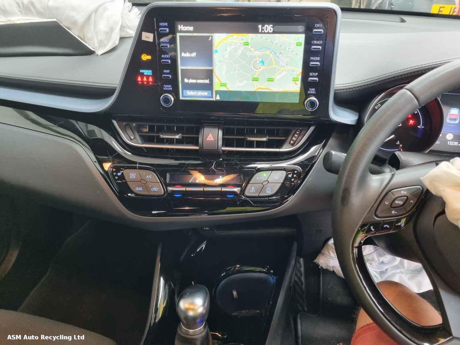 Toyota C-hr 2021 5 Door Hatchback Breaking View Auto part Toyota C-hr 2021 5 Door Hatchback Breaking