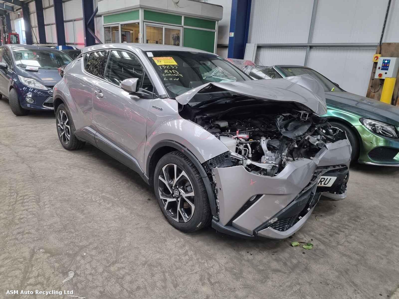 Image for a Toyota C-hr 2021 5 Door Hatchback Breaking