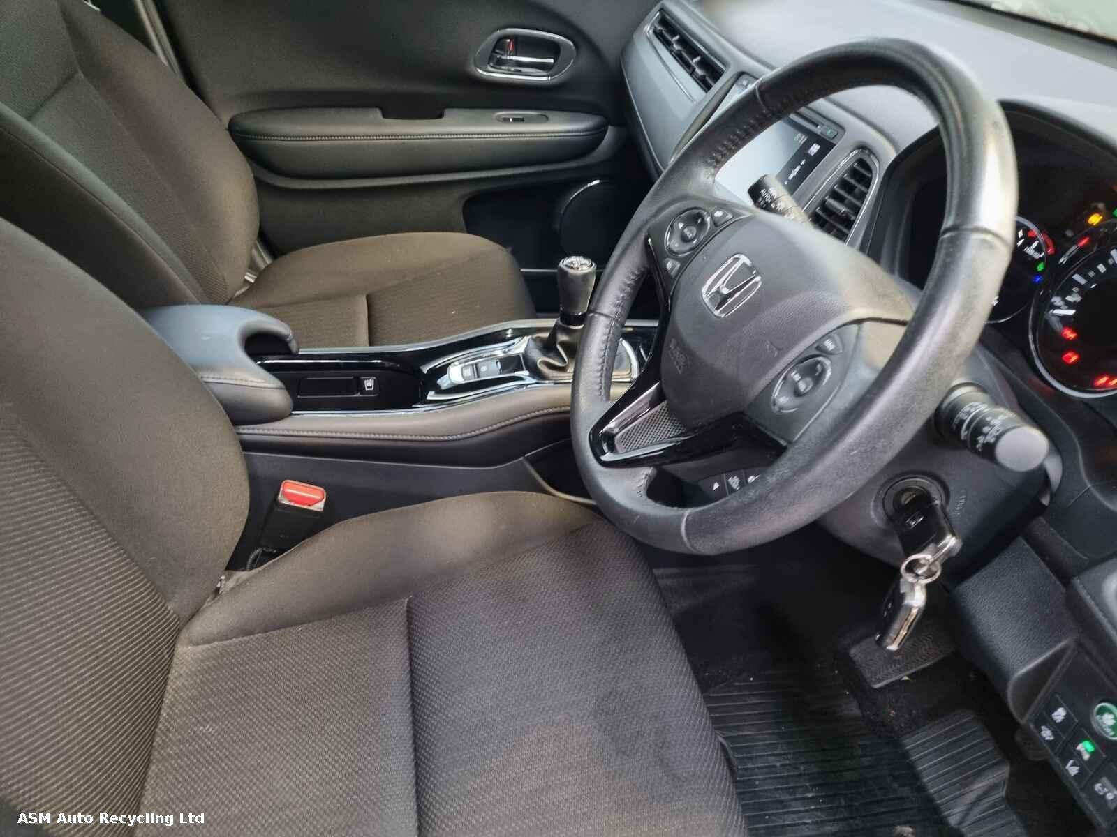 View Auto part Honda Hrv 2017 5 Door Hatchback Breaking