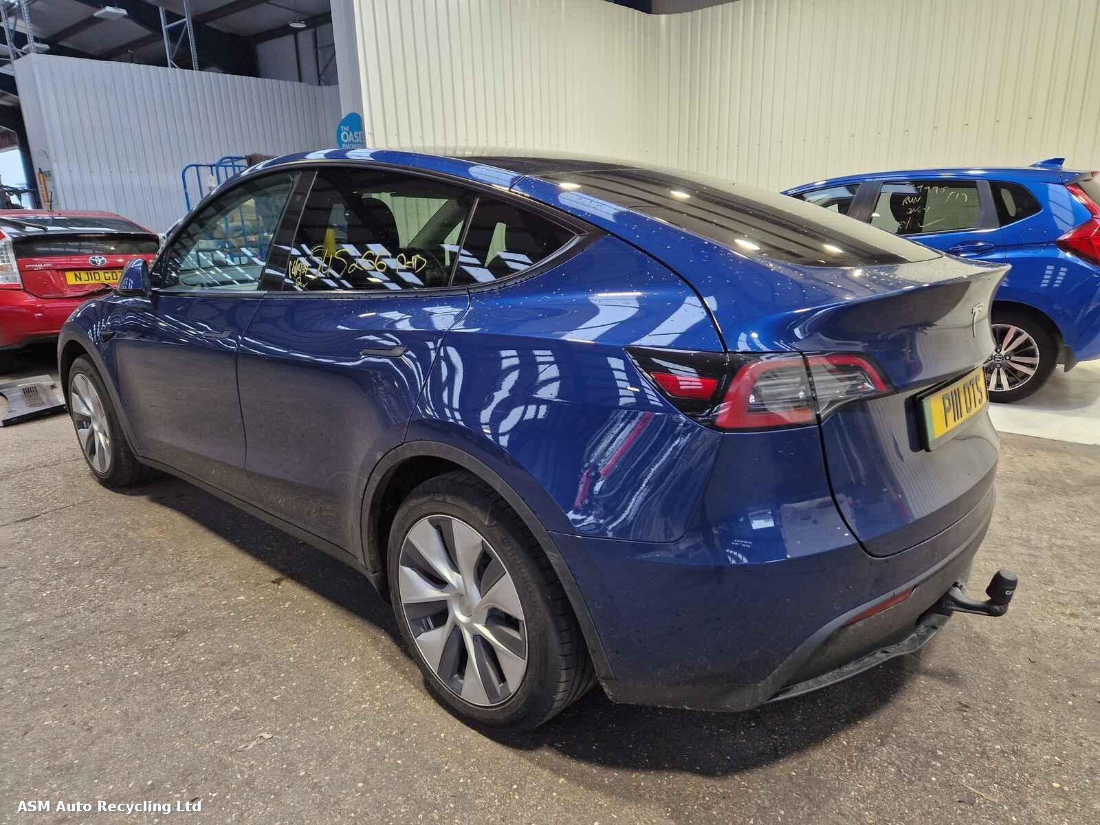 View Auto part Tesla Model Y 2022 5 Door Mpv Breaking