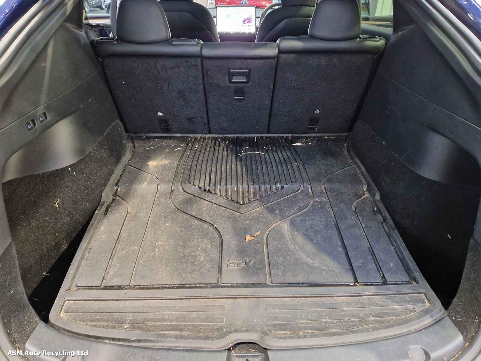 View Auto part Tesla Model Y 2022 5 Door Mpv Breaking
