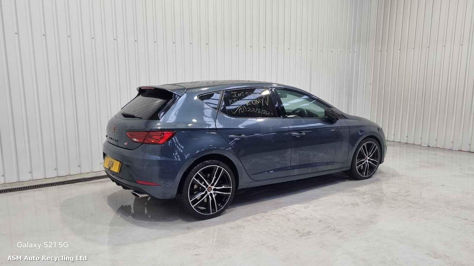 View Auto part Seat Leon 2019 5 Door Hatchback Breaking