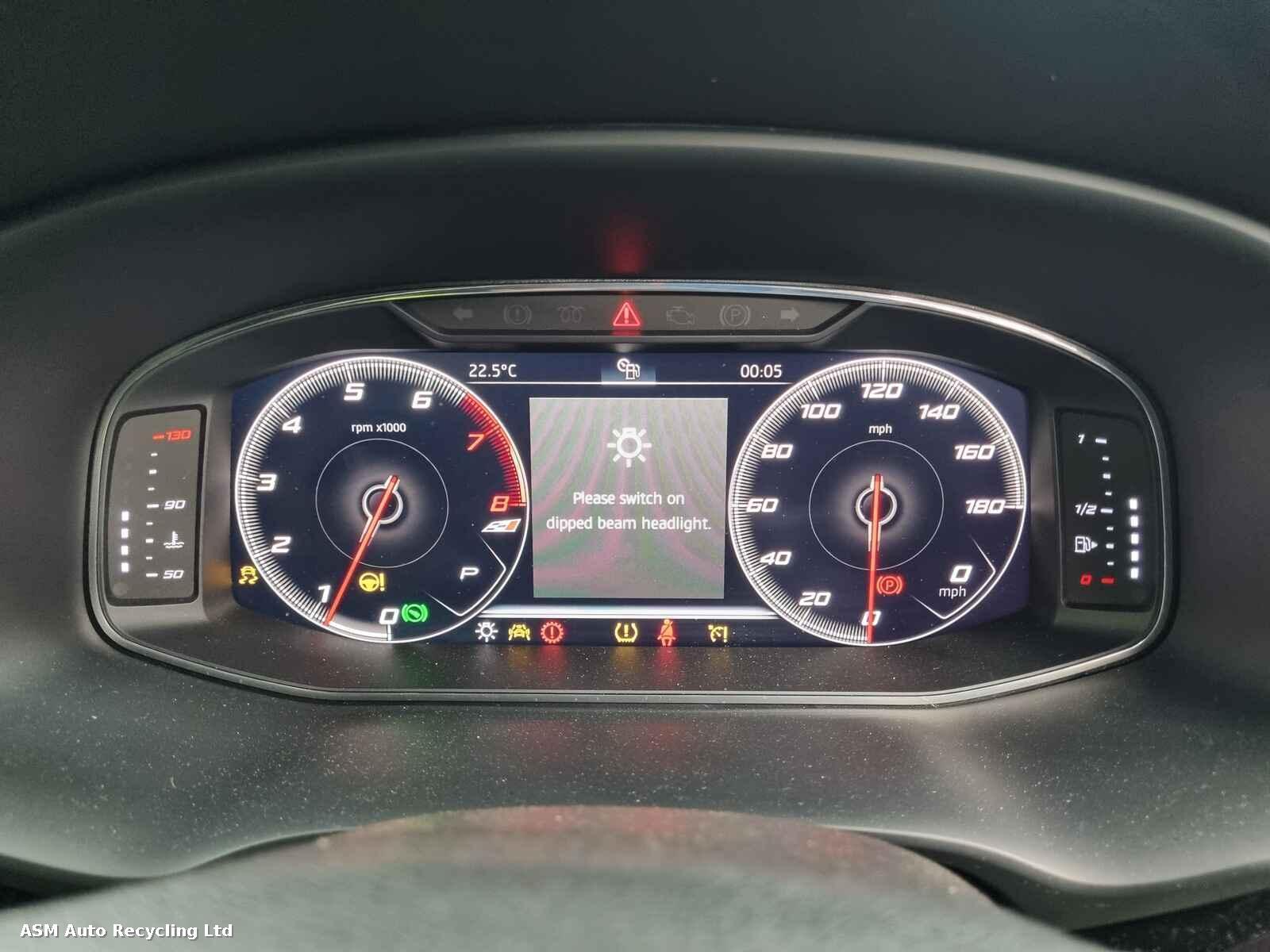 View Auto part Seat Leon 2019 5 Door Hatchback Breaking