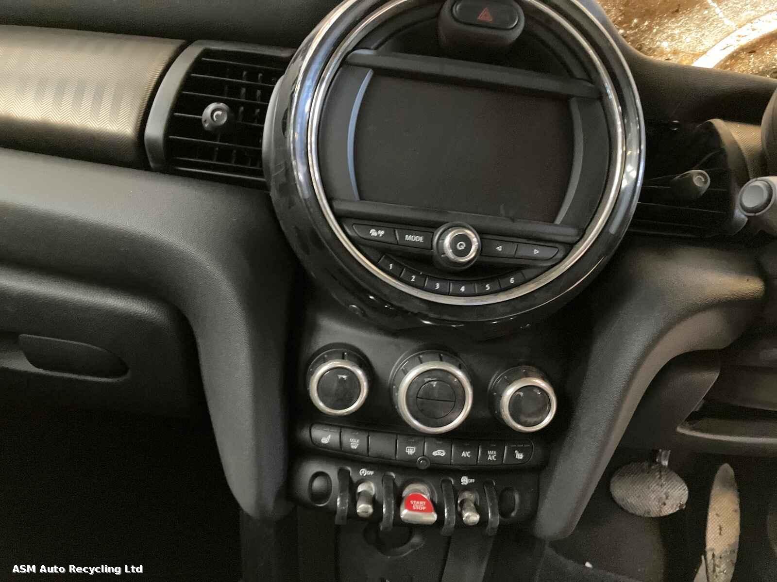 Mini (bmw) Mini 2019 5 Door Hatchback Breaking View Auto part Mini (bmw) Mini 2019 5 Door Hatchback Breaking