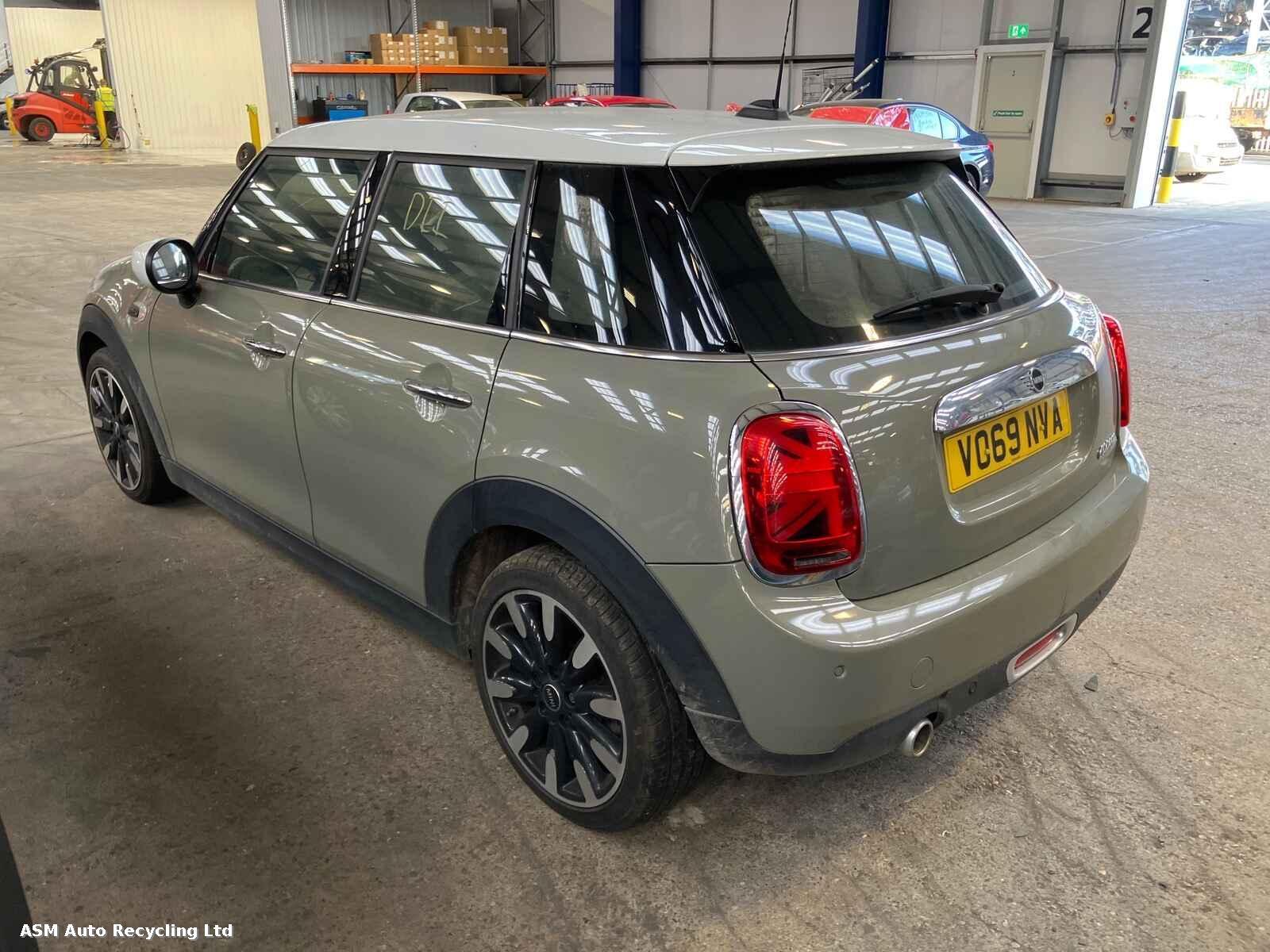 Mini (bmw) Mini 2019 5 Door Hatchback Breaking View Auto part Mini (bmw) Mini 2019 5 Door Hatchback Breaking